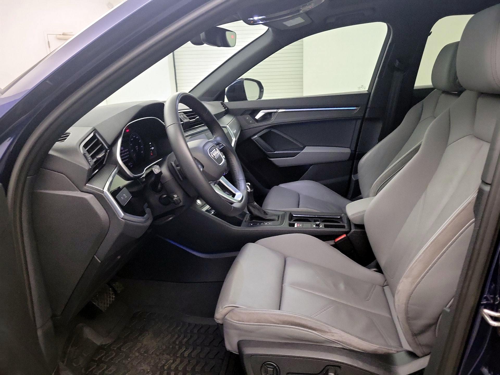 Thumbnail: 2022 Audi Q3 - 9