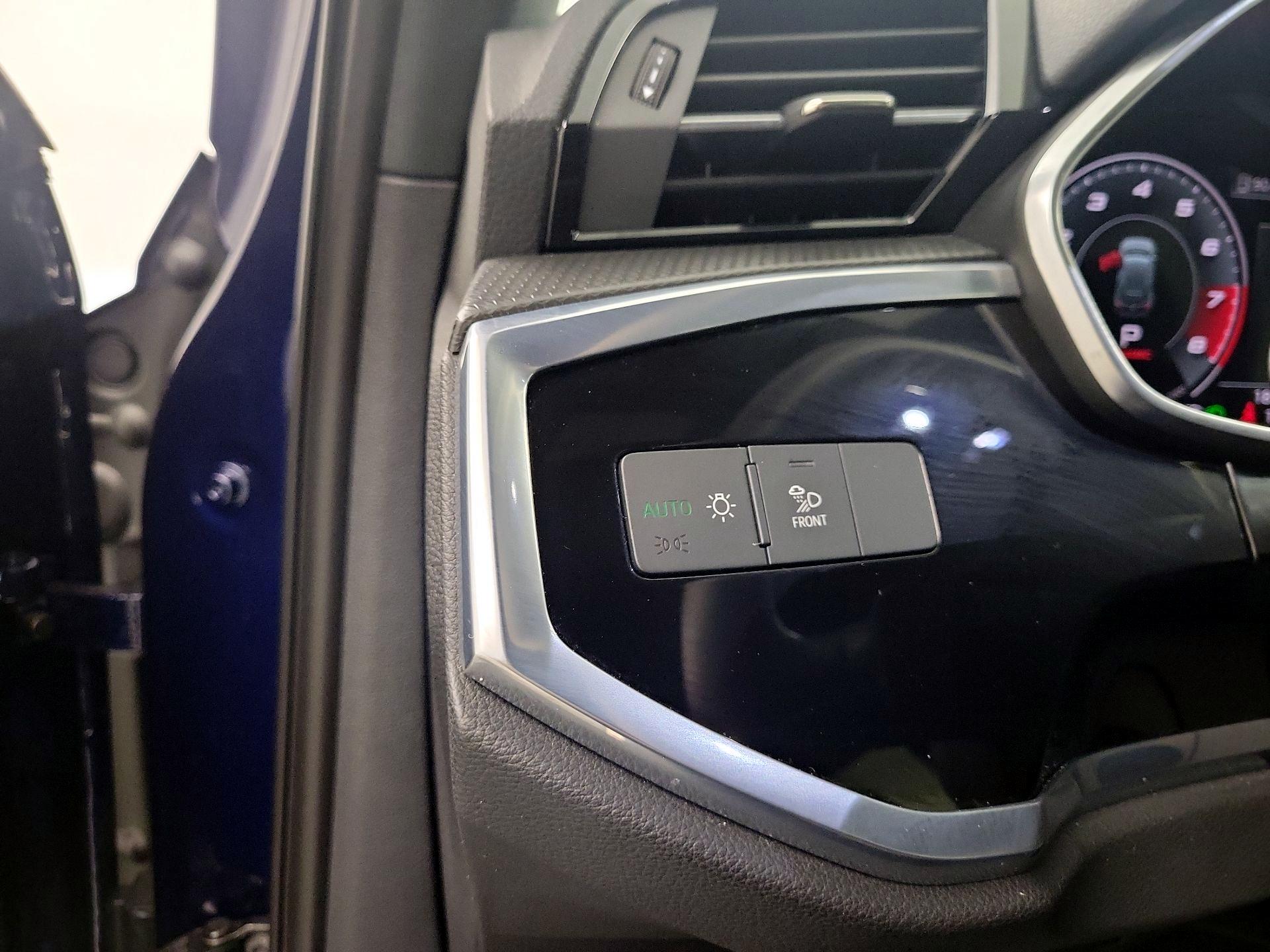 Thumbnail: 2022 Audi Q3 - 11