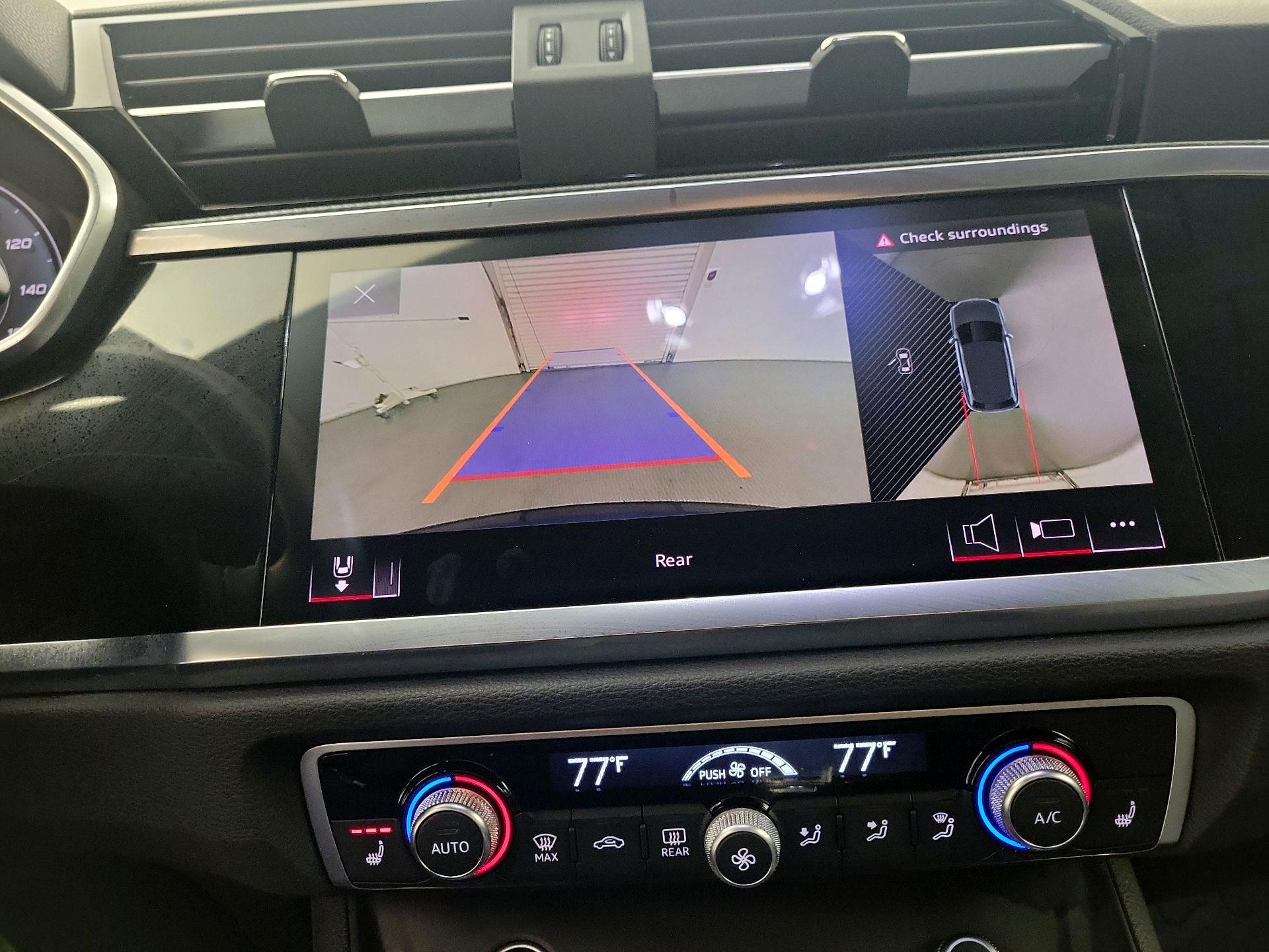 Thumbnail: 2022 Audi Q3 - 12