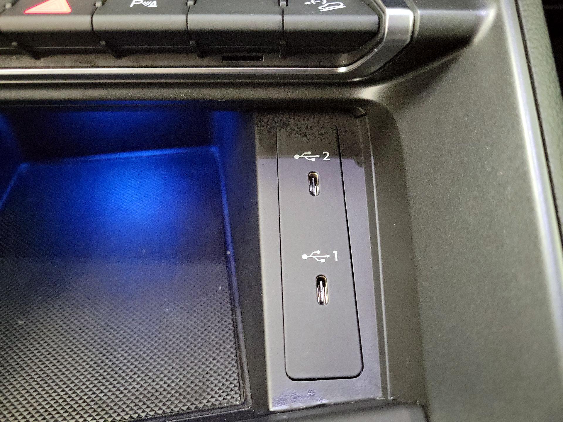 Thumbnail: 2022 Audi Q3 - 16