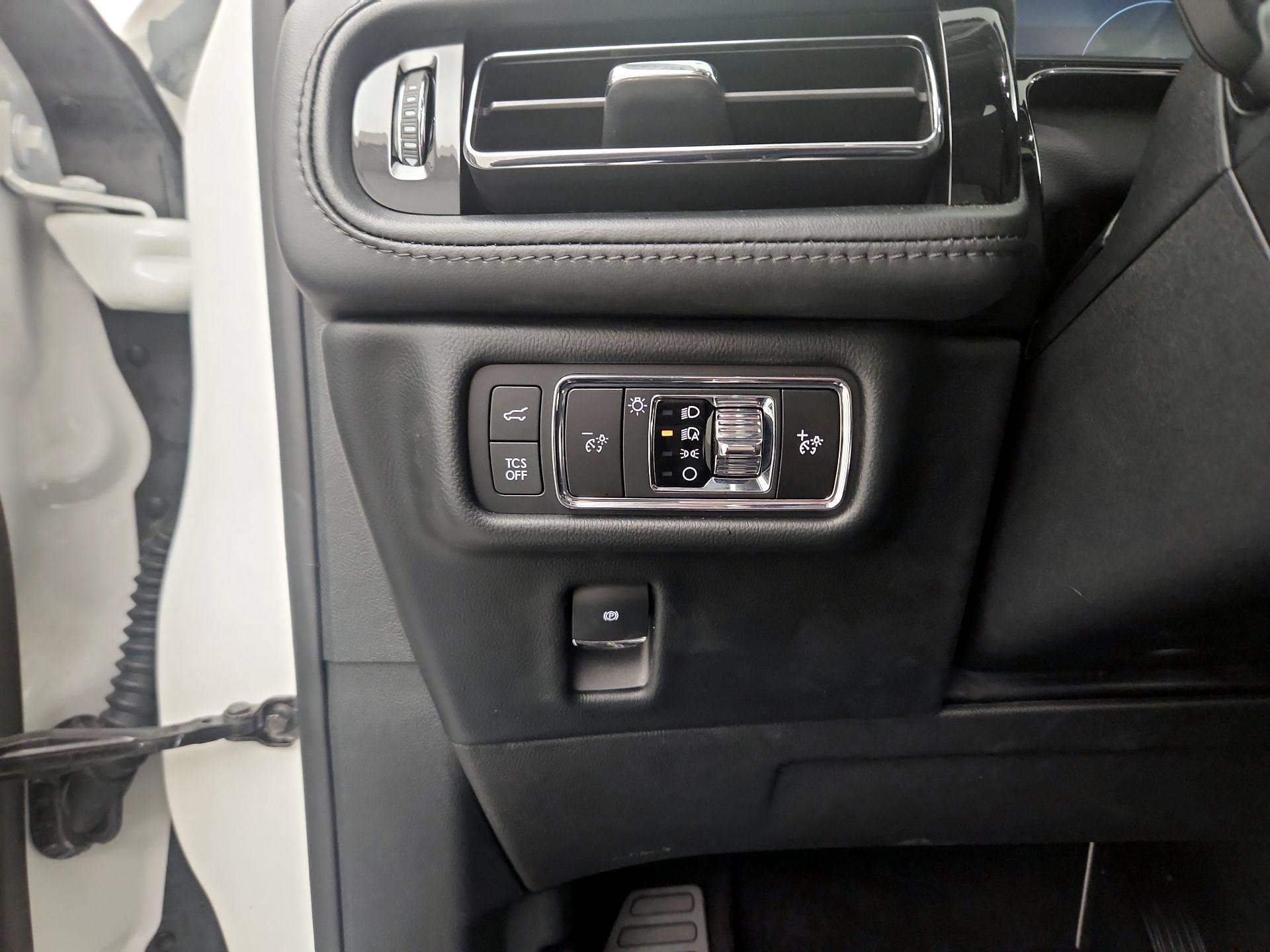 Thumbnail: 2022 Lincoln Nautilus - 11