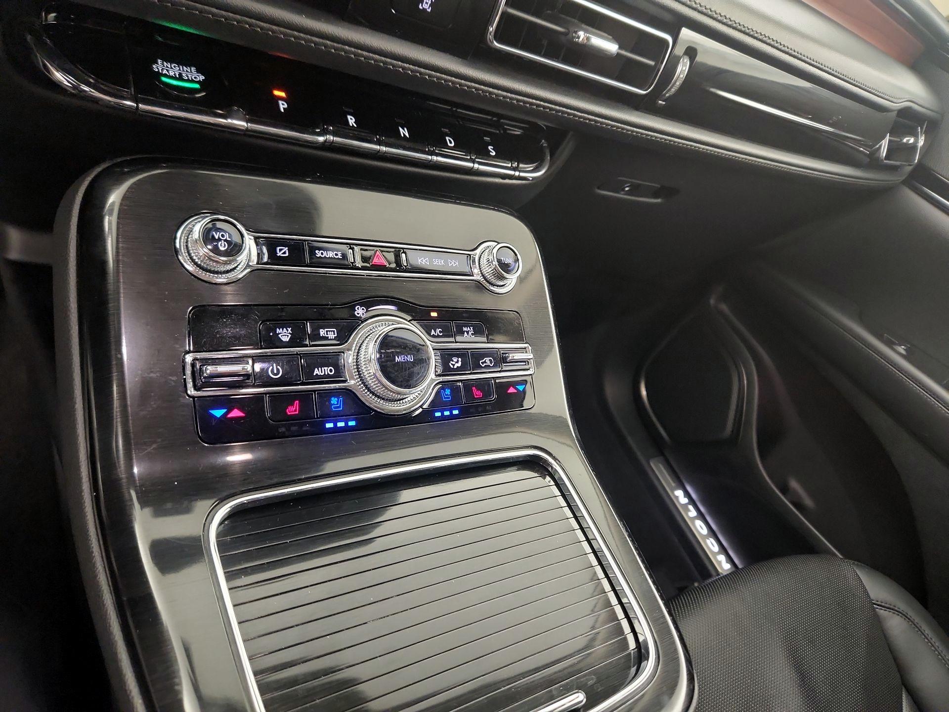 Thumbnail: 2022 Lincoln Nautilus - 15