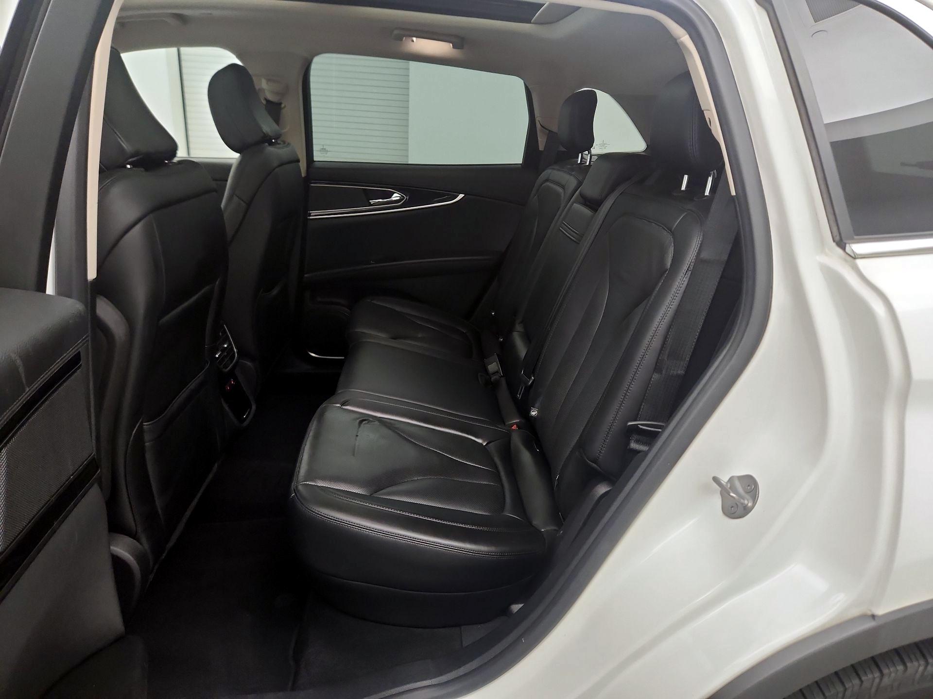 Thumbnail: 2022 Lincoln Nautilus - 19