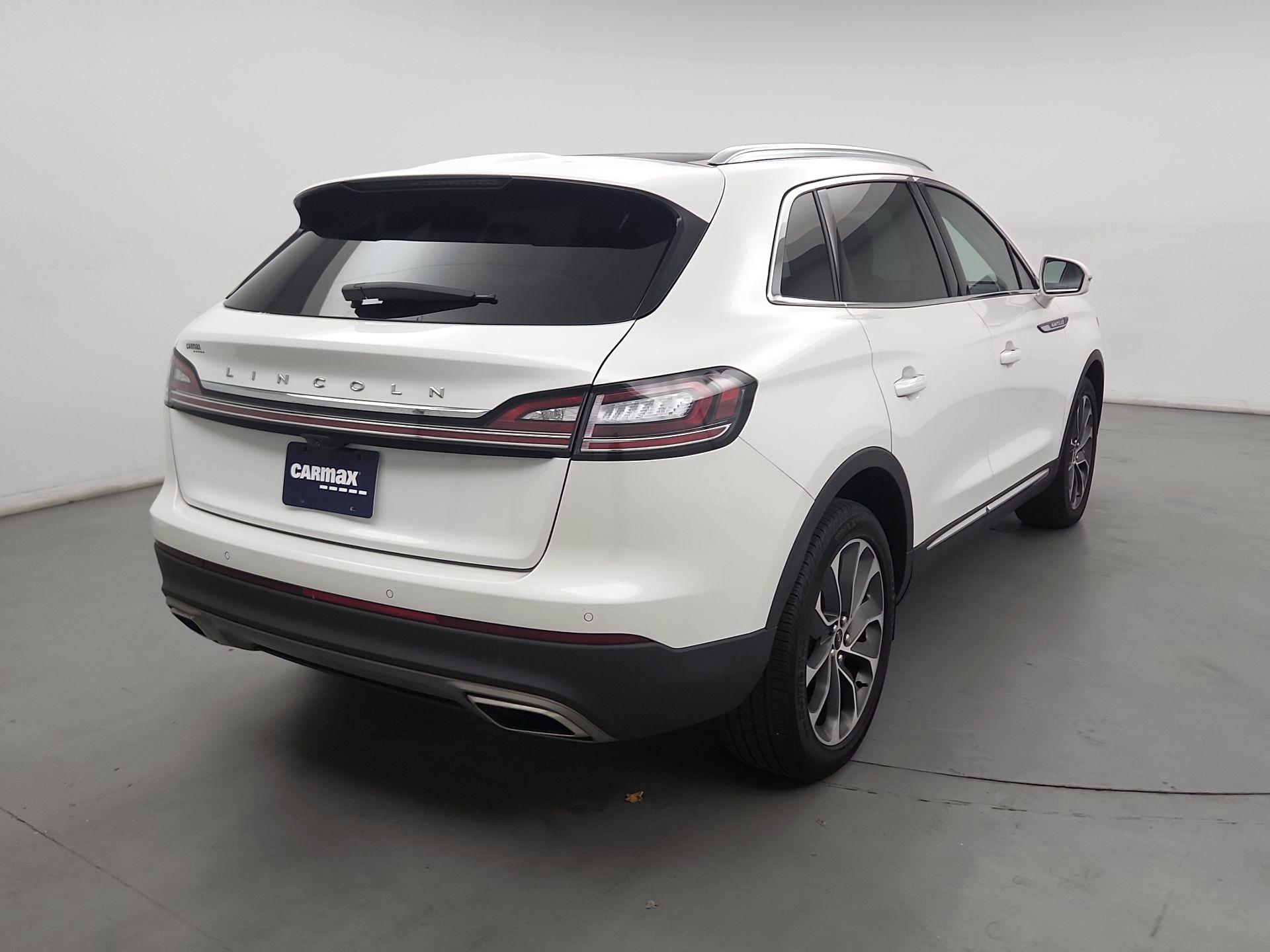 Thumbnail: 2022 Lincoln Nautilus - 5