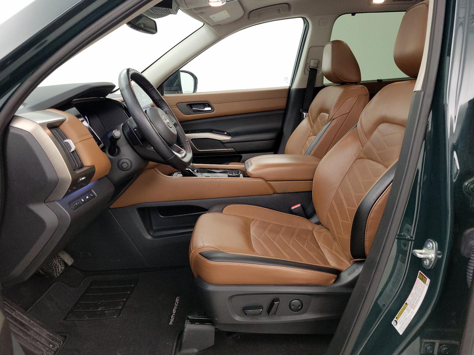 Thumbnail: 2023 Nissan Pathfinder - 11