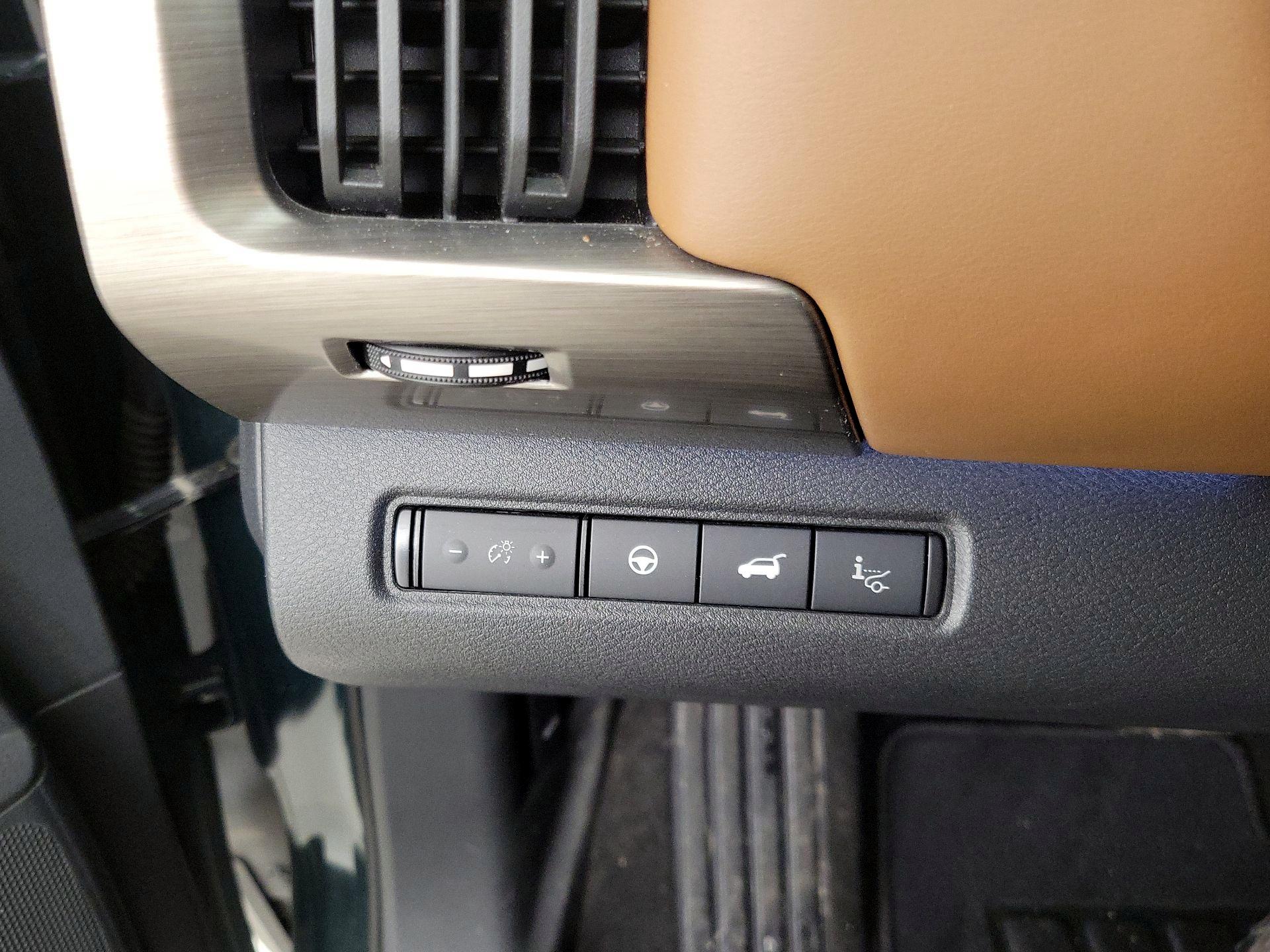 Thumbnail: 2023 Nissan Pathfinder - 13