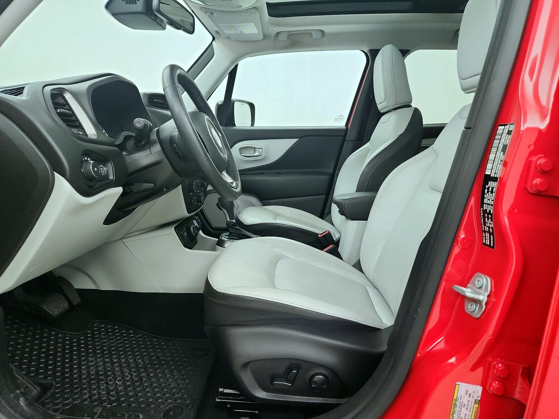 Thumbnail: 2022 Jeep Renegade - 11