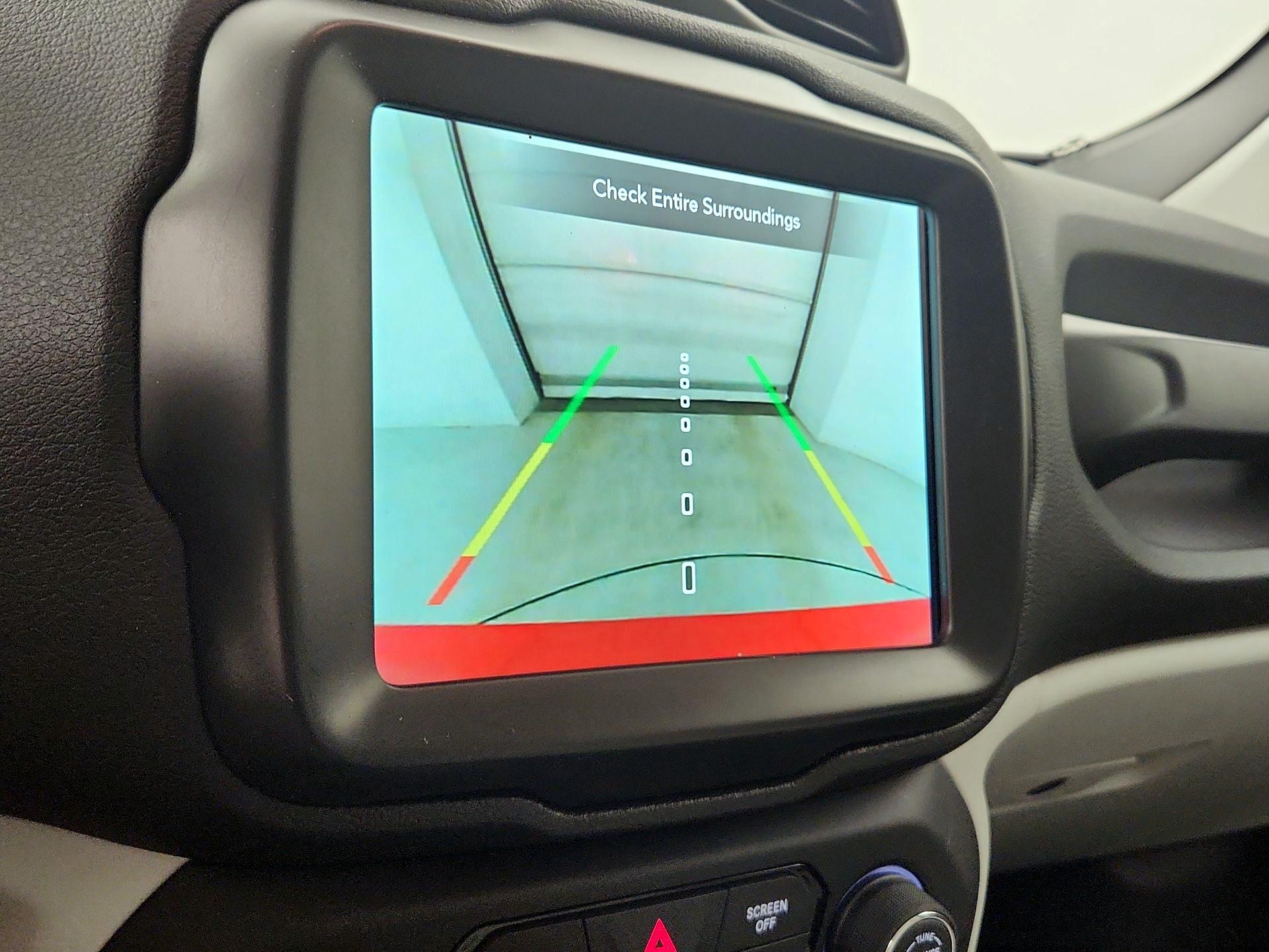 Thumbnail: 2022 Jeep Renegade - 15