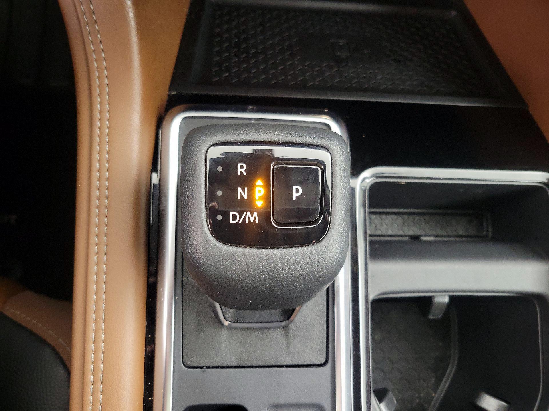 Thumbnail: 2023 Nissan Pathfinder - 18