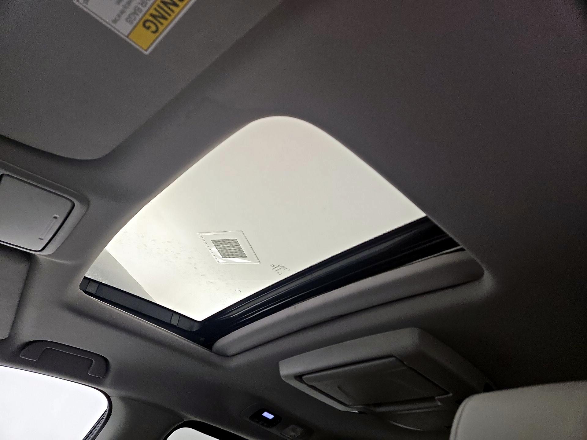 Thumbnail: 2023 Honda Odyssey - 19