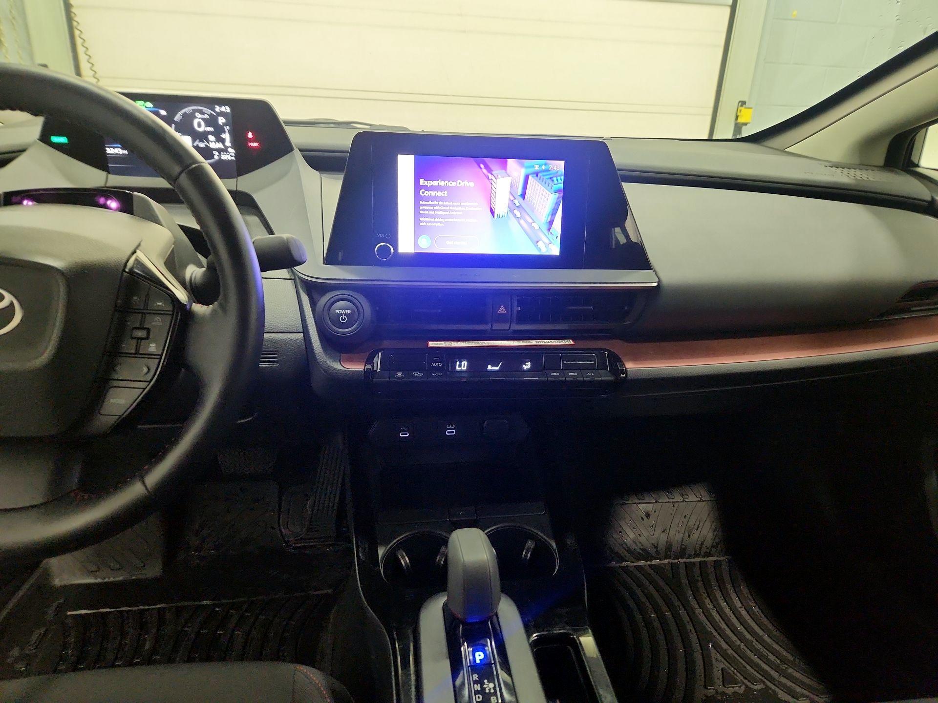 Thumbnail: 2024 Toyota Prius Prime - 9