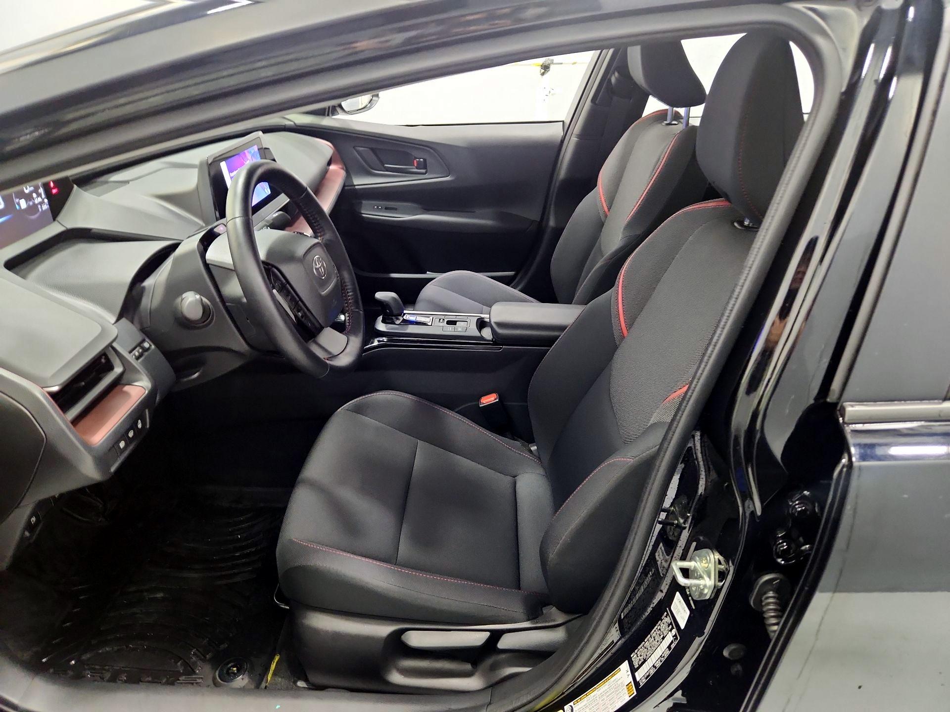 Thumbnail: 2024 Toyota Prius Prime - 11