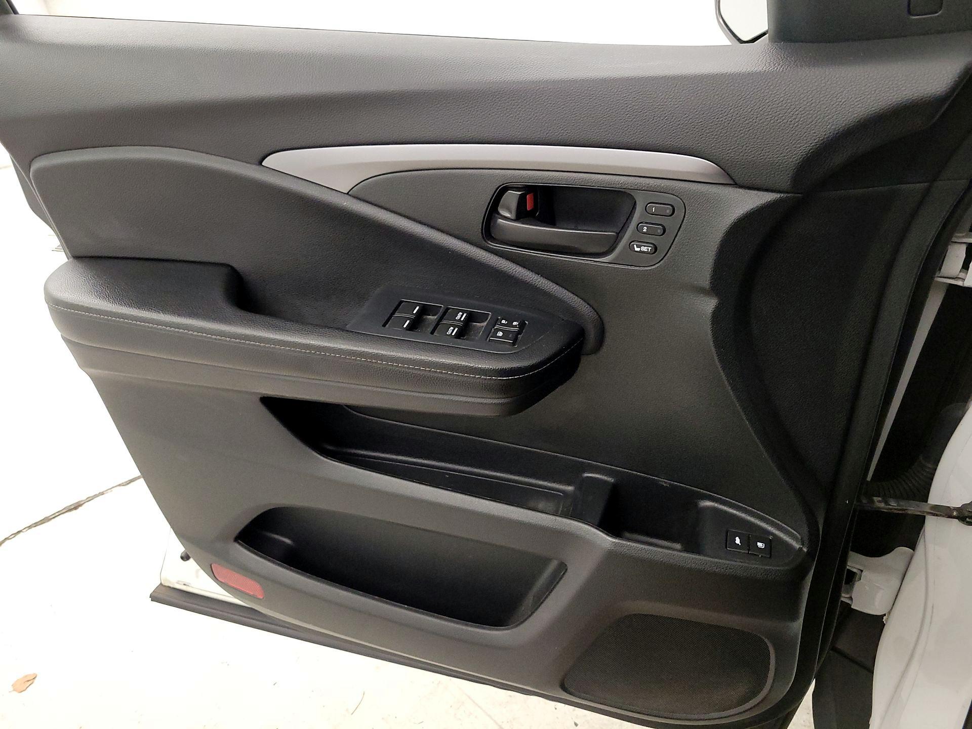 Thumbnail: 2023 Honda Passport - 12