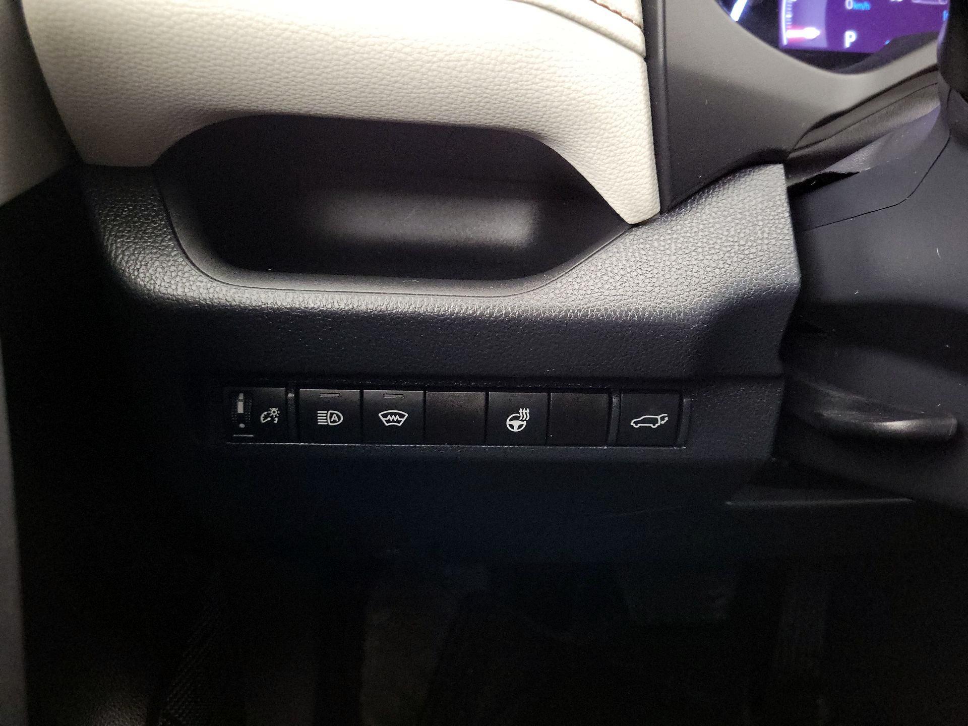 Thumbnail: 2023 Toyota RAV4 - 13