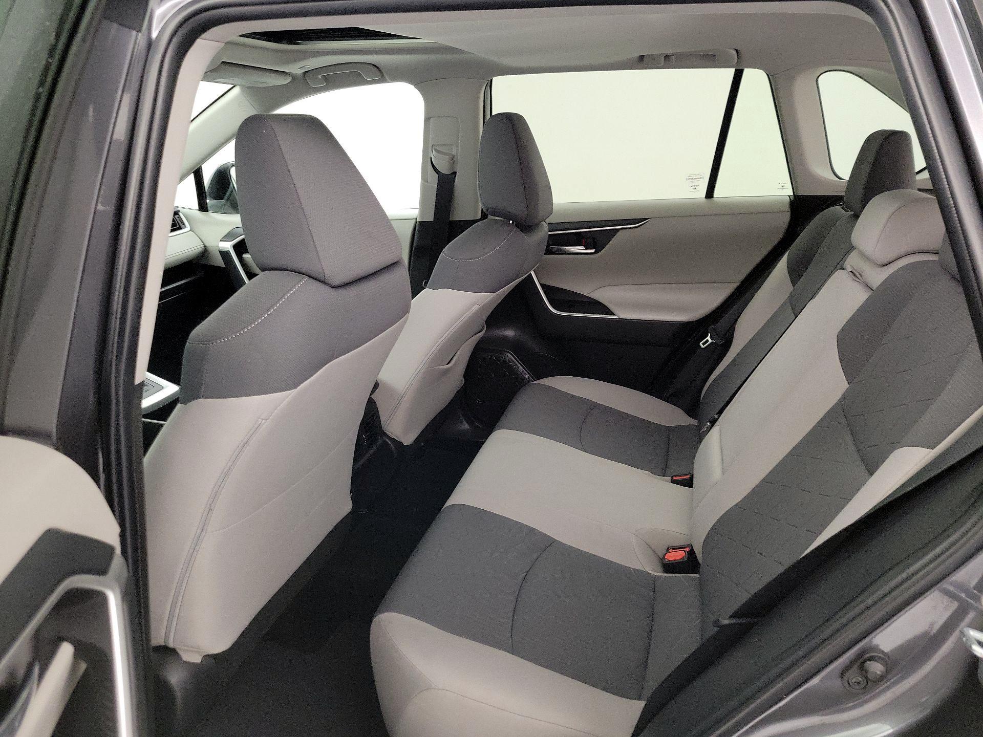 Thumbnail: 2023 Toyota RAV4 - 20