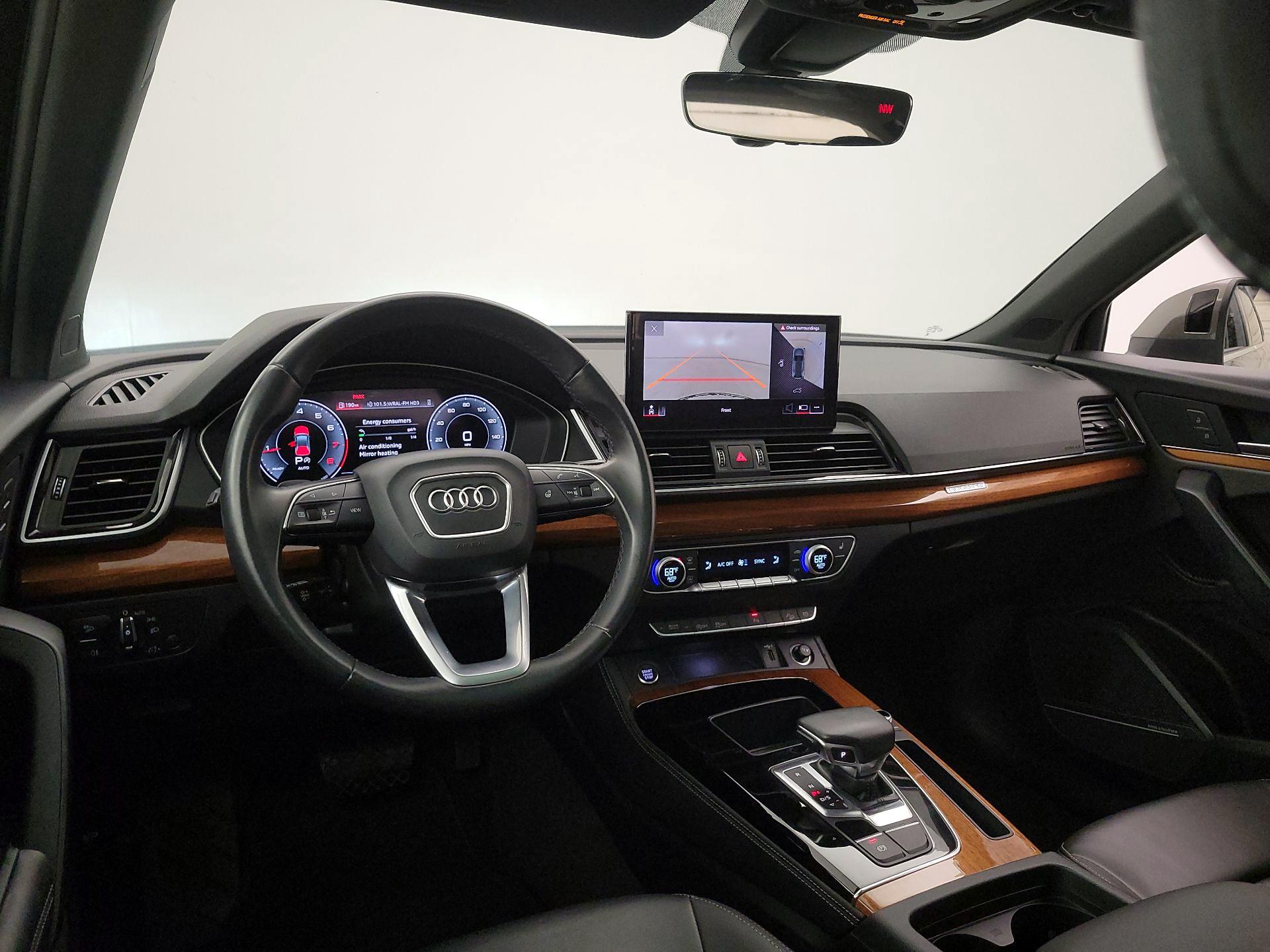 Thumbnail: 2023 Audi Q5 - 9