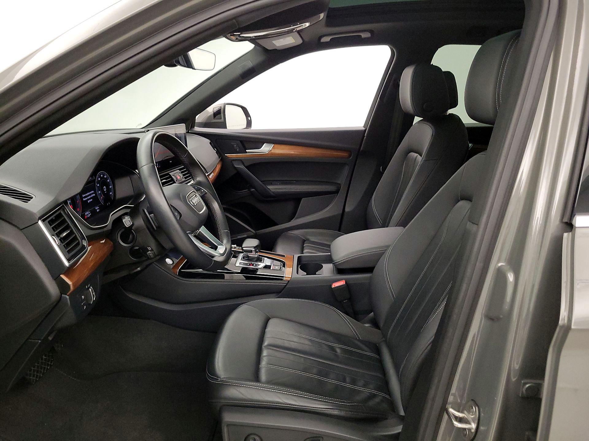 Thumbnail: 2023 Audi Q5 - 11