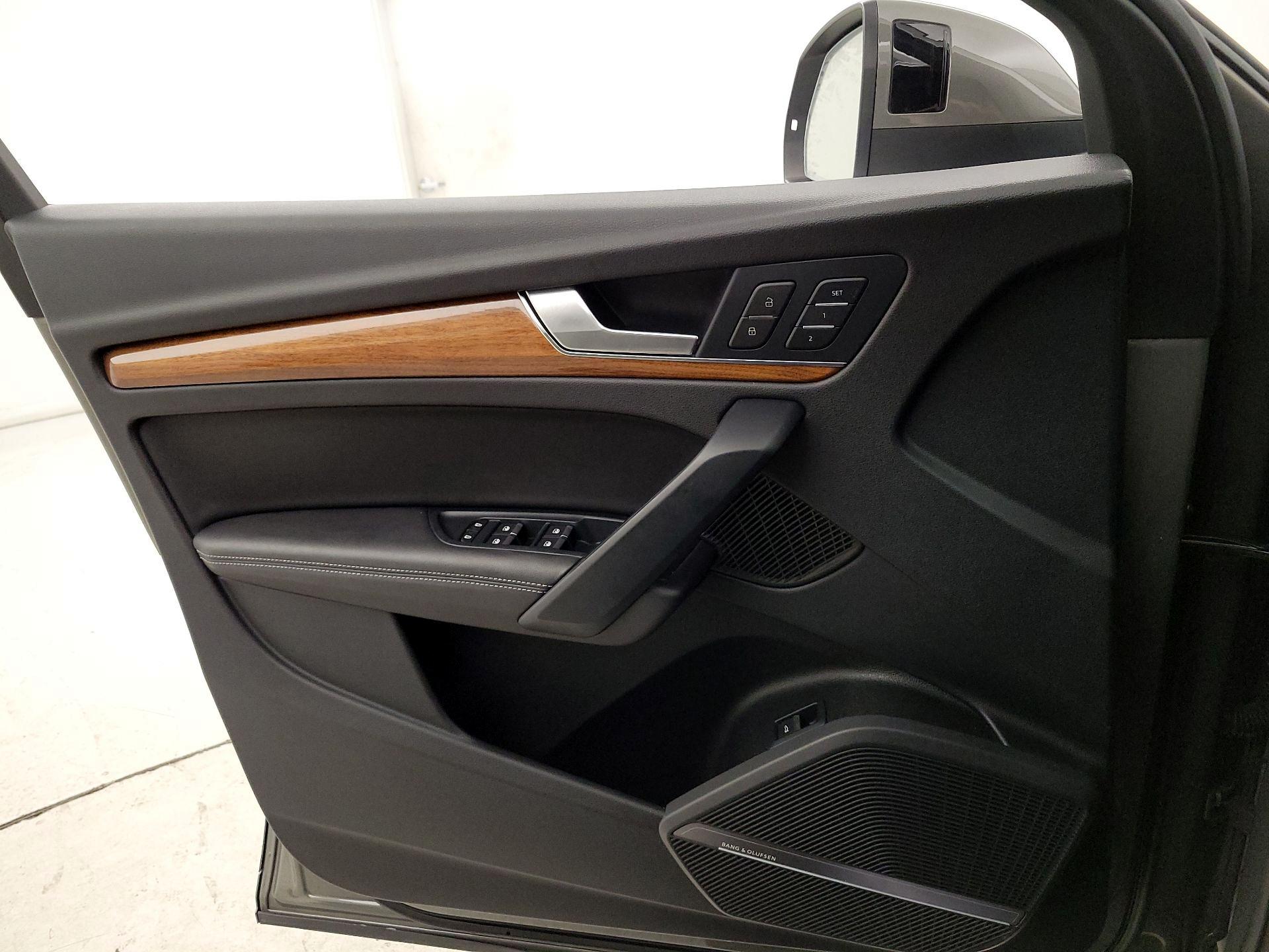 Thumbnail: 2023 Audi Q5 - 12