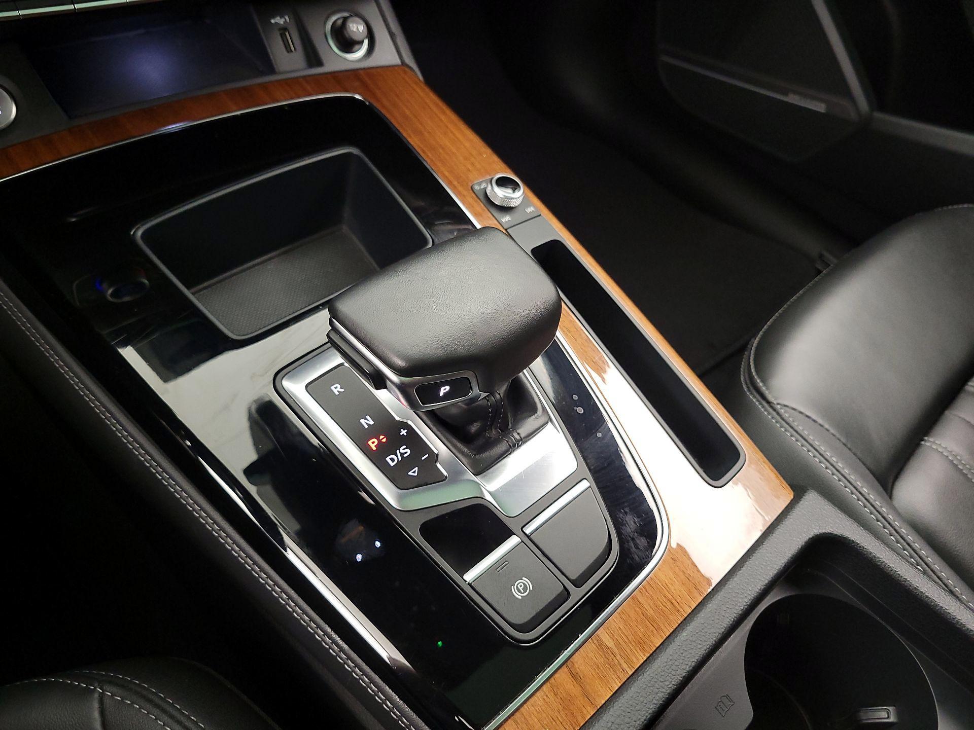 Thumbnail: 2023 Audi Q5 - 17