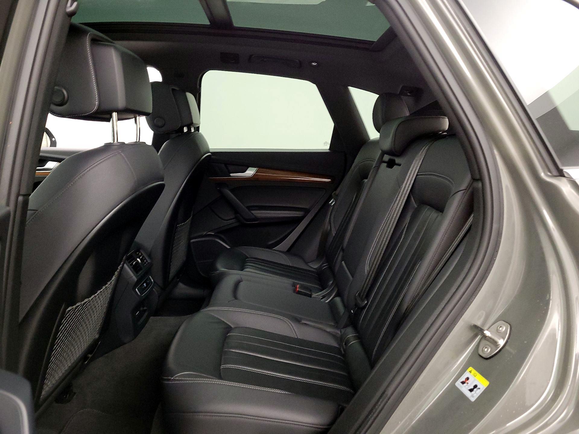 Thumbnail: 2023 Audi Q5 - 20