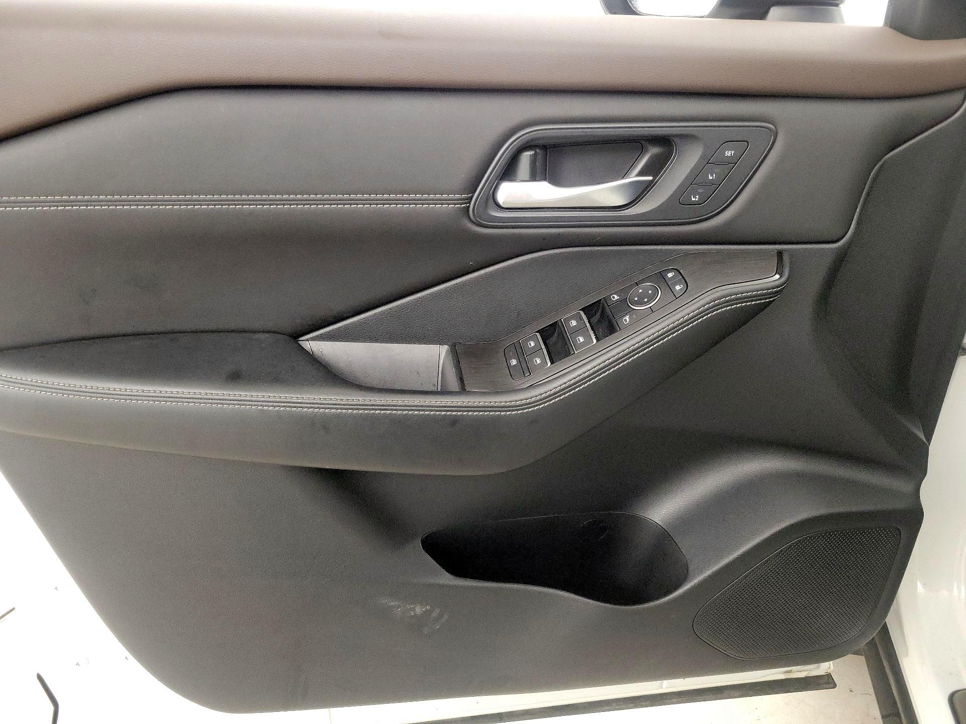 Thumbnail: 2023 Nissan Rogue - 12