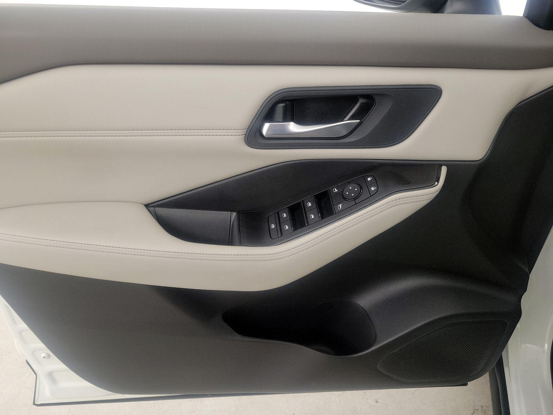 Thumbnail: 2023 Nissan Rogue - 12