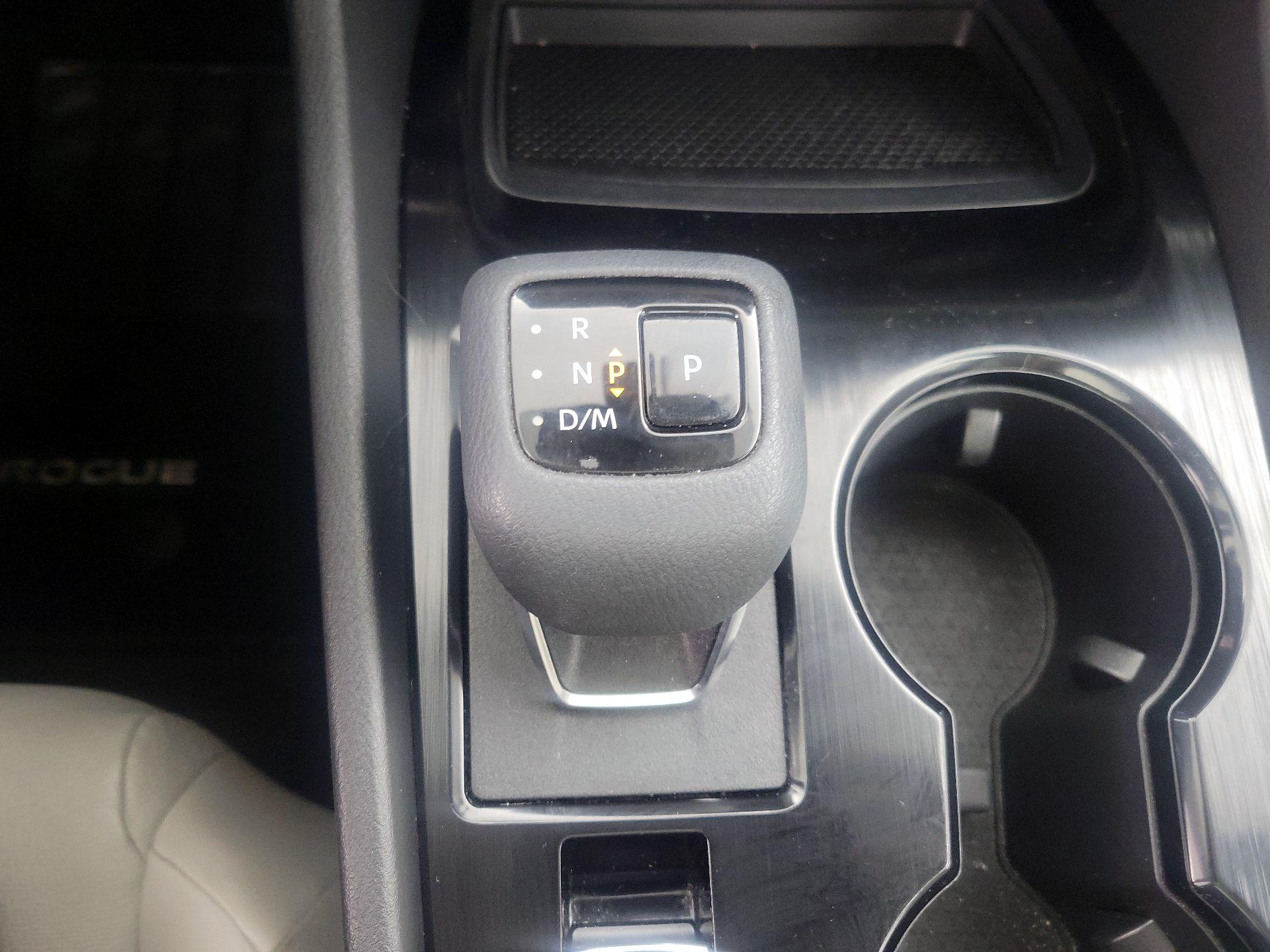 Thumbnail: 2023 Nissan Rogue - 17