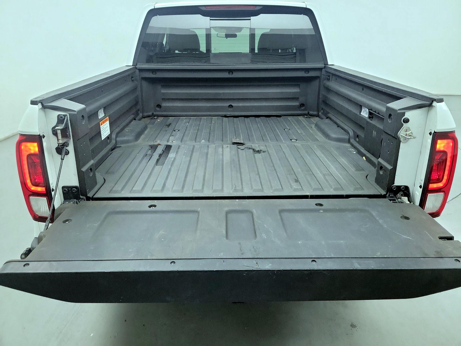 Thumbnail: 2020 Honda Ridgeline - 19