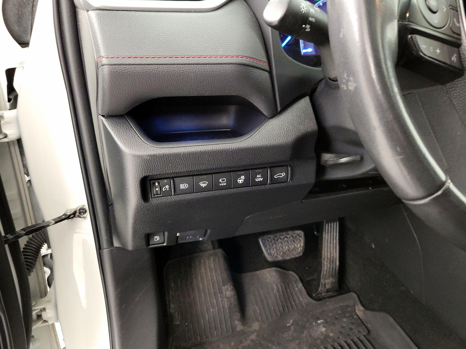 Thumbnail: 2021 Toyota RAV4 - 13