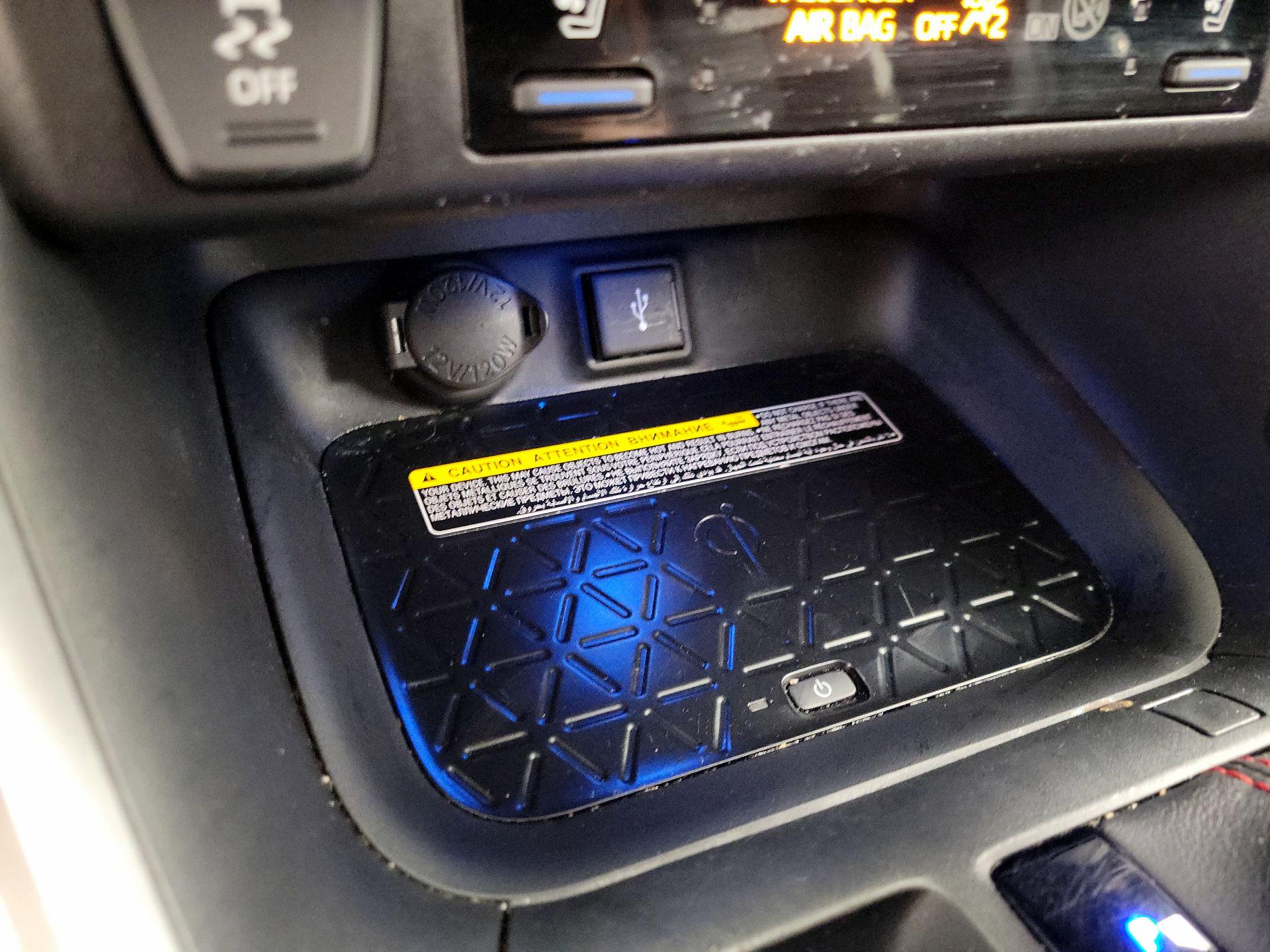 Thumbnail: 2021 Toyota RAV4 - 19