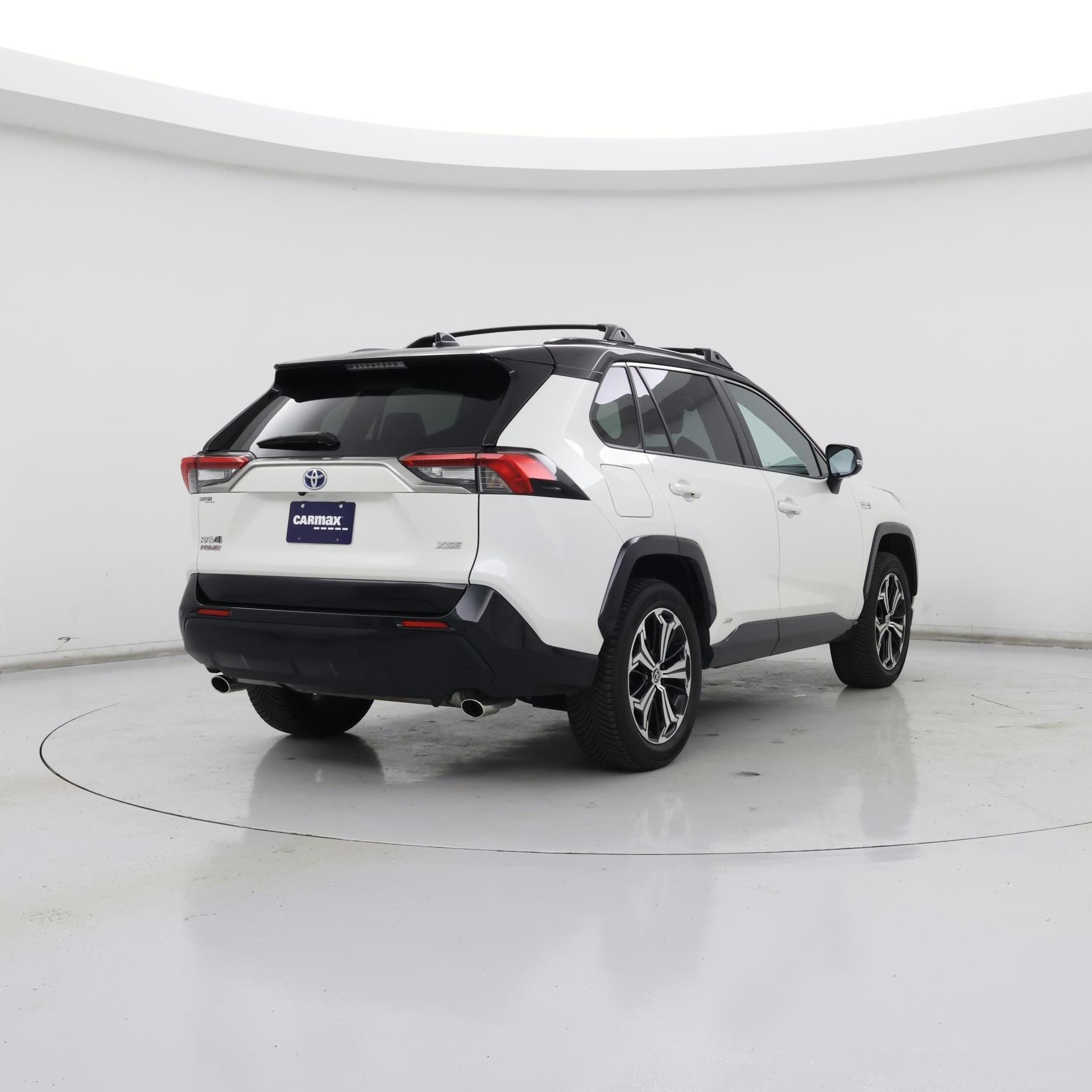 Thumbnail: 2021 Toyota RAV4 - 8