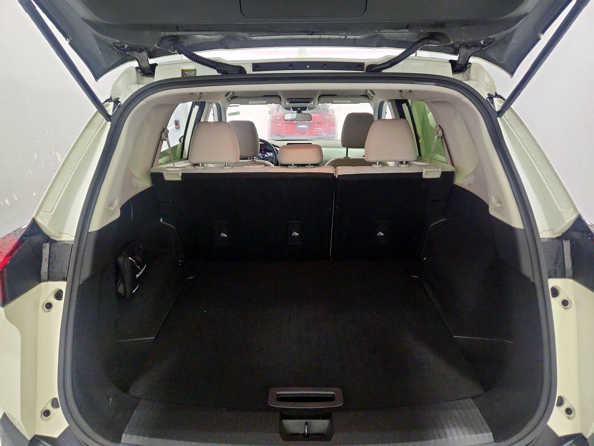 Thumbnail: 2023 Nissan Rogue - 20