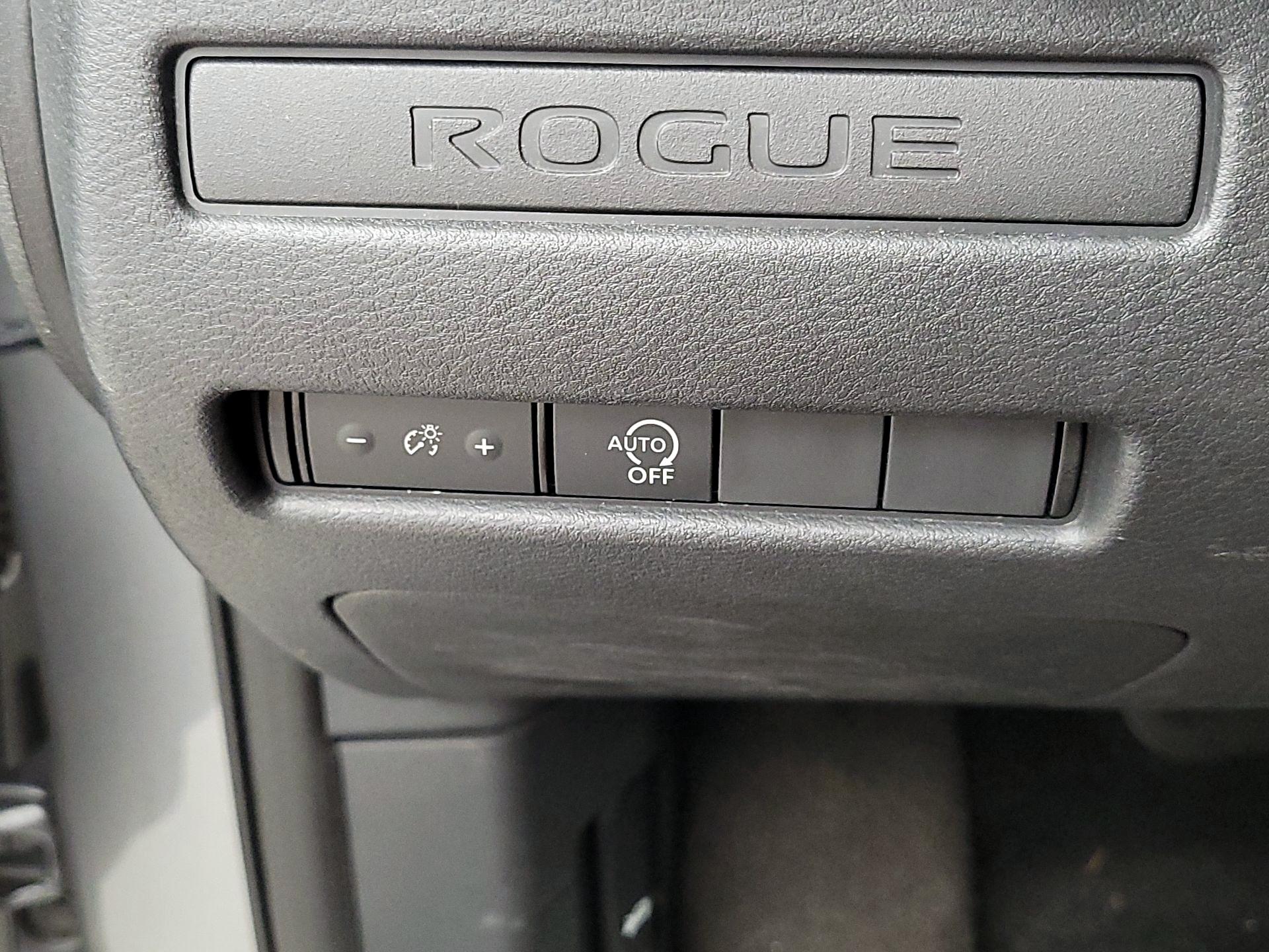 Thumbnail: 2023 Nissan Rogue - 13