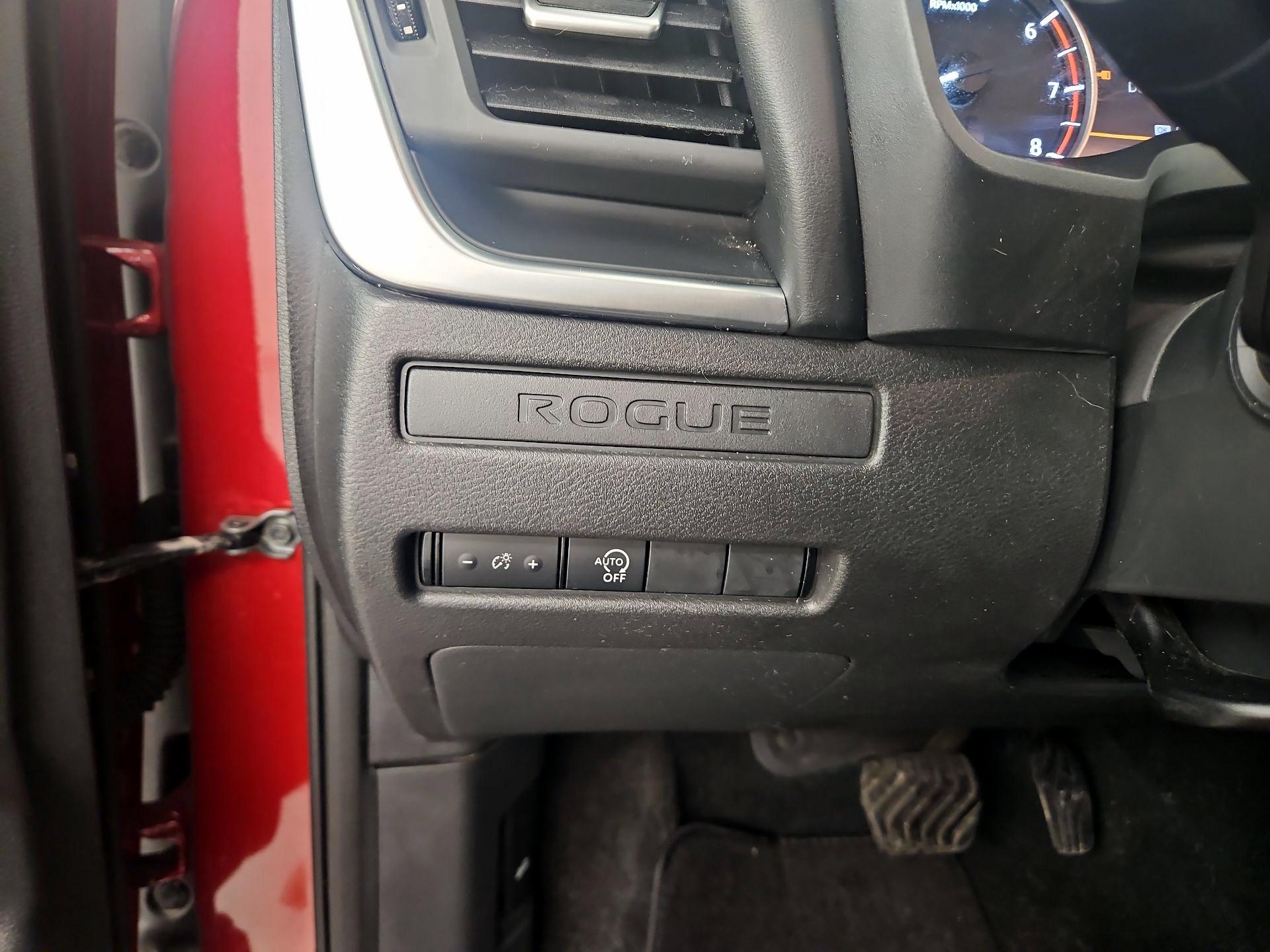 Thumbnail: 2023 Nissan Rogue - 13