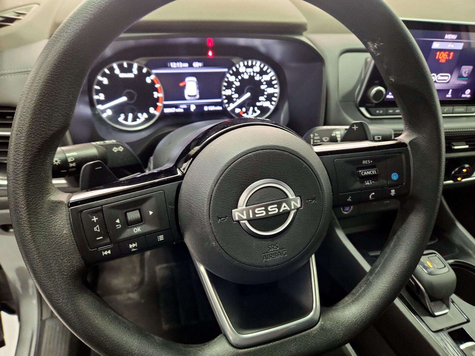 Thumbnail: 2023 Nissan Rogue - 10