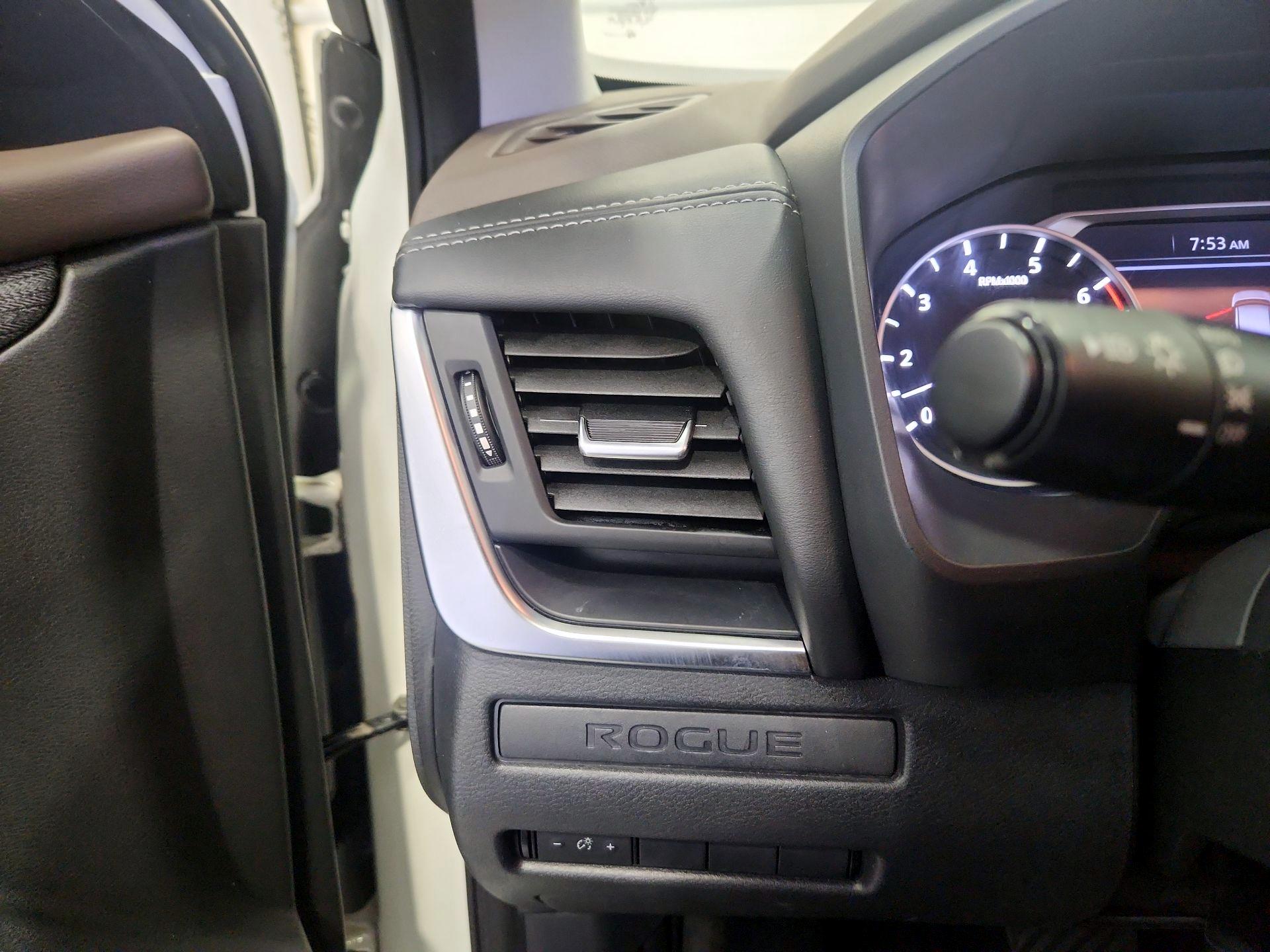 Thumbnail: 2023 Nissan Rogue - 13