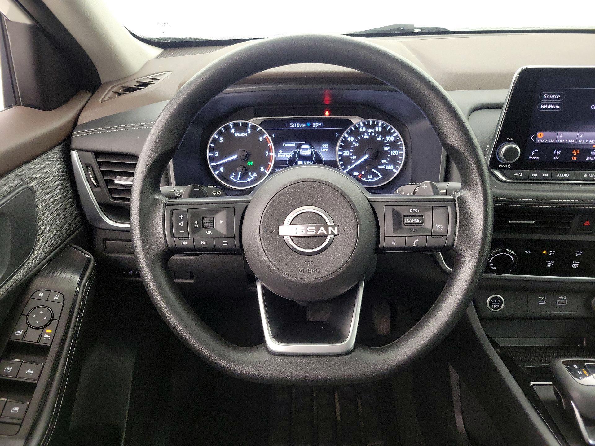 Thumbnail: 2022 Nissan Rogue - 10