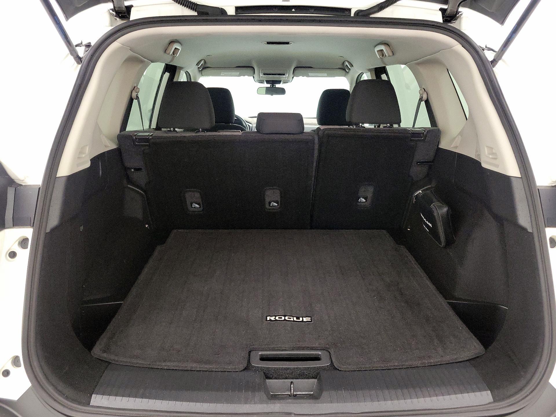 Thumbnail: 2022 Nissan Rogue - 20