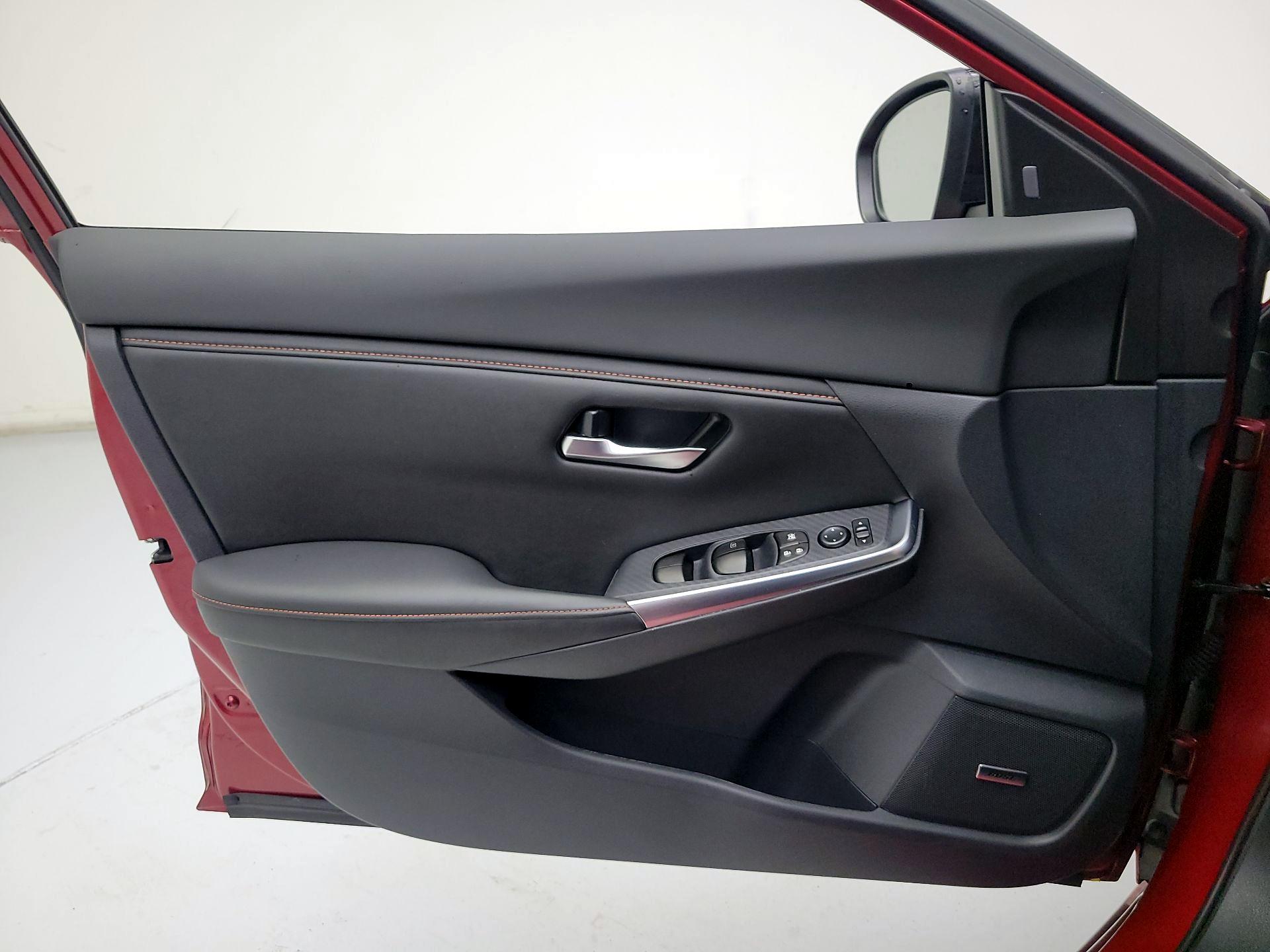 Thumbnail: 2022 Nissan Sentra - 10