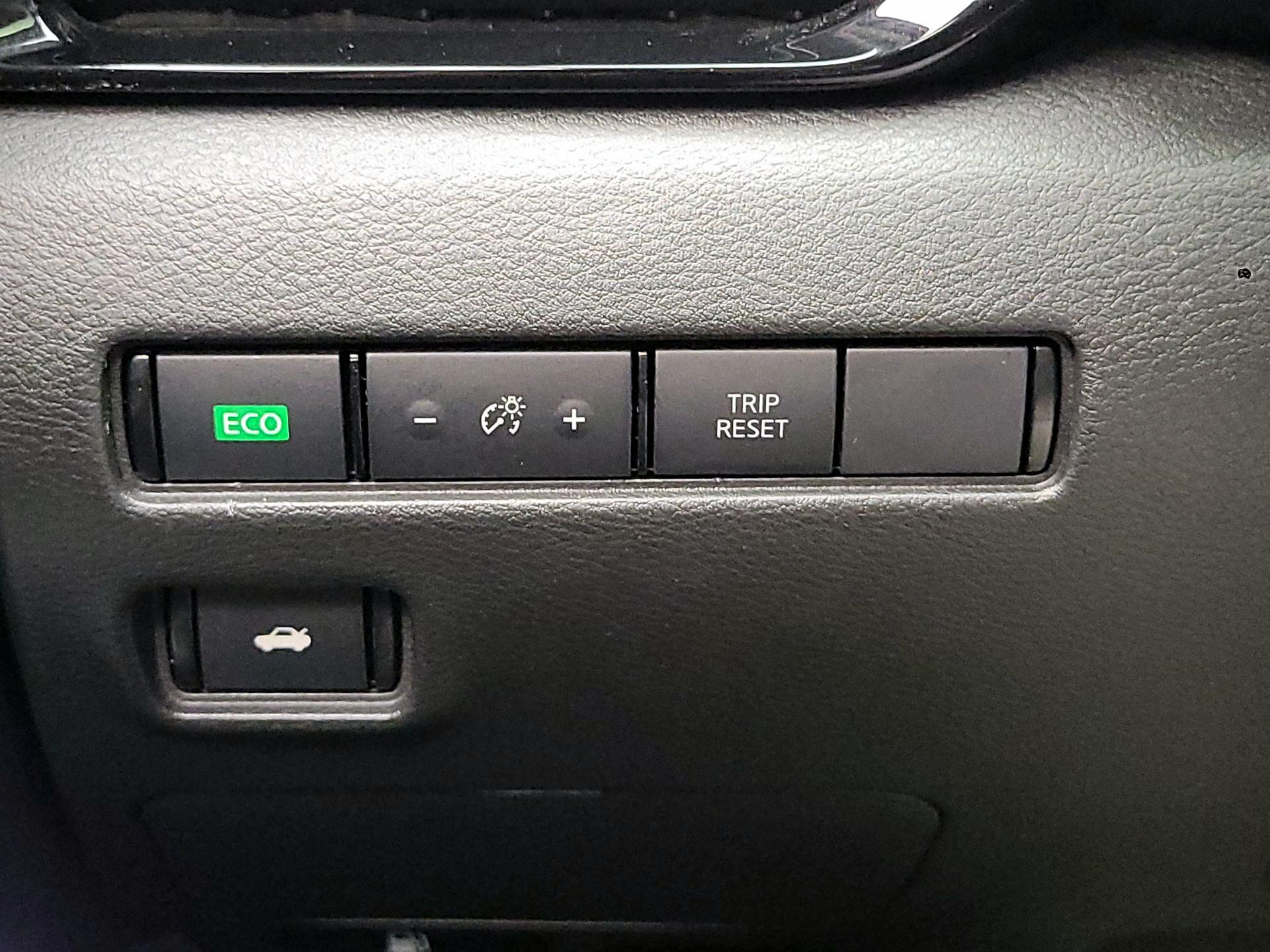 Thumbnail: 2022 Nissan Sentra - 11