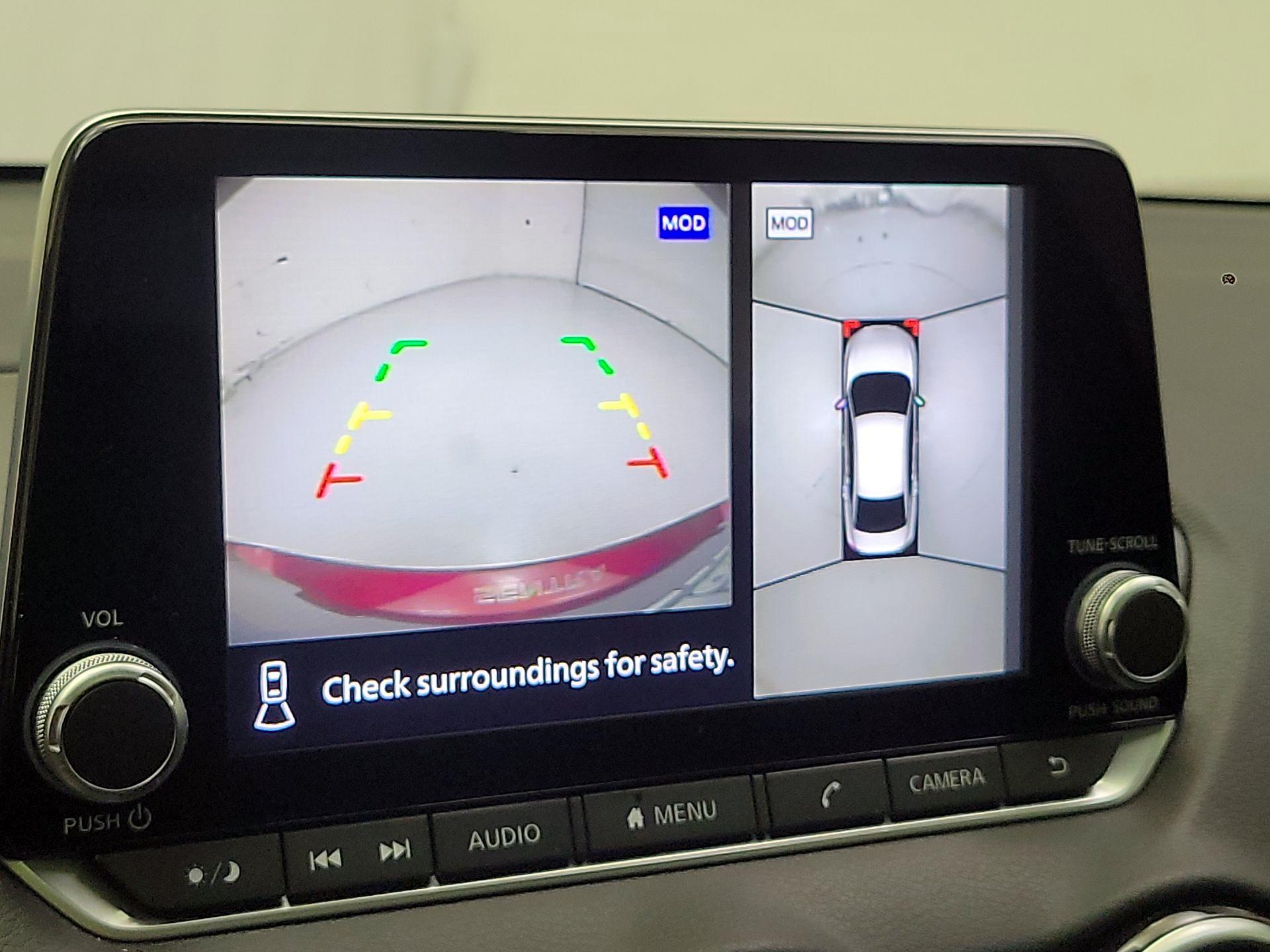 Thumbnail: 2022 Nissan Sentra - 12