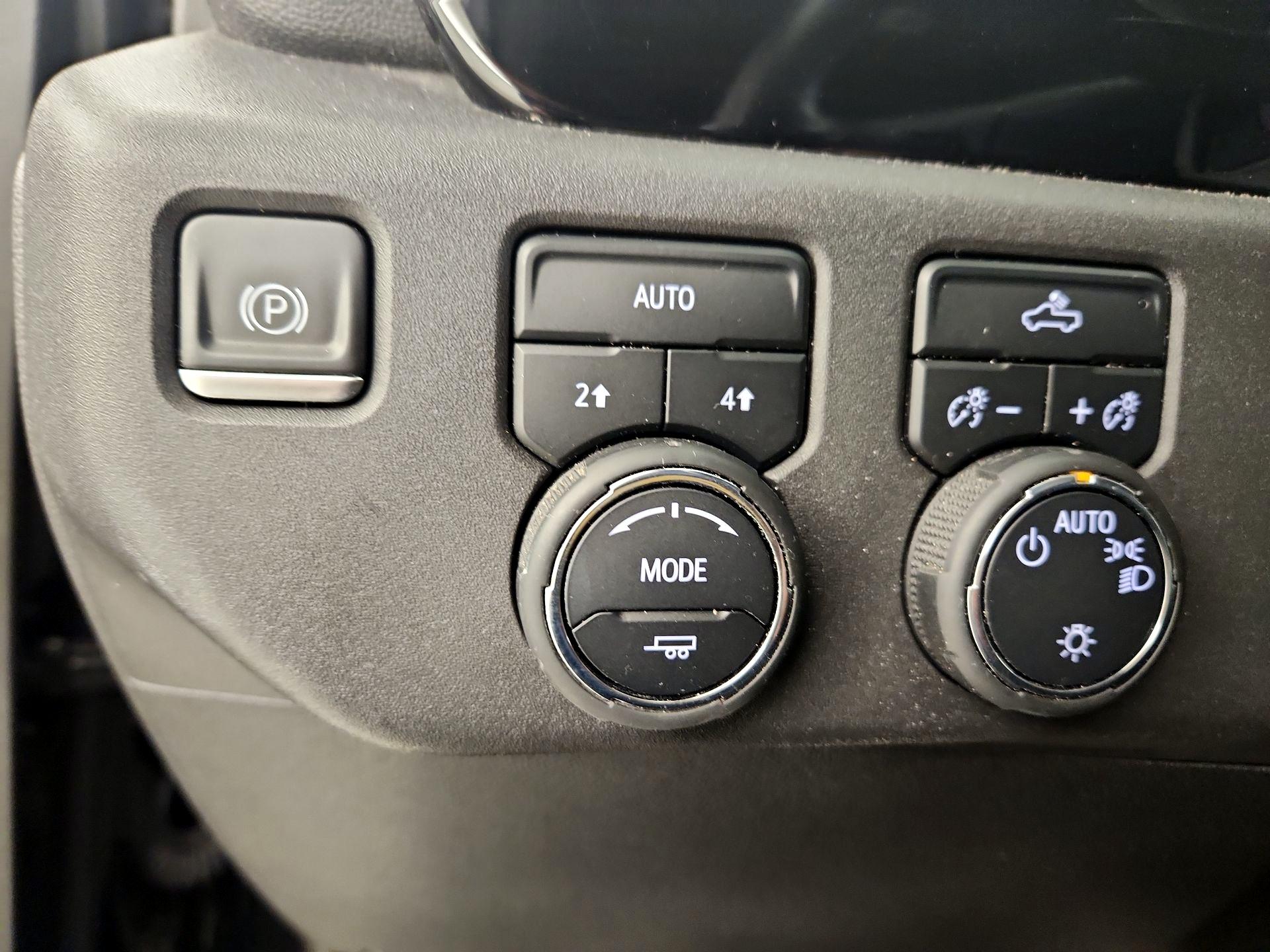 Thumbnail: 2023 Chevrolet Silverado 1500 - 13