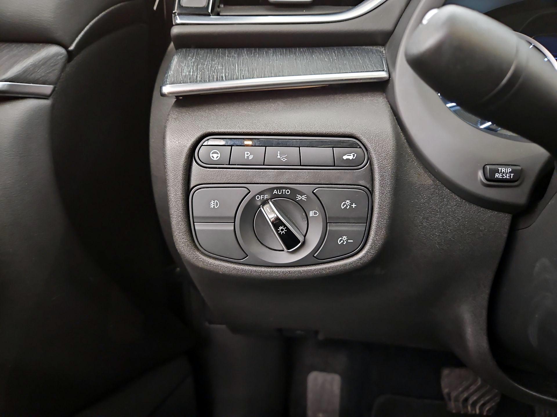 Thumbnail: 2023 INFINITI QX55 - 13