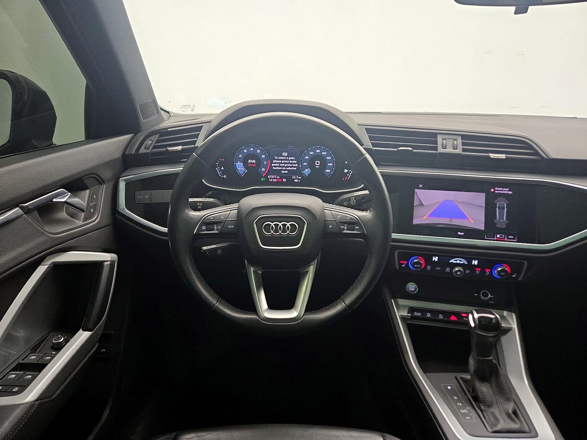 Thumbnail: 2020 Audi Q3 - 10