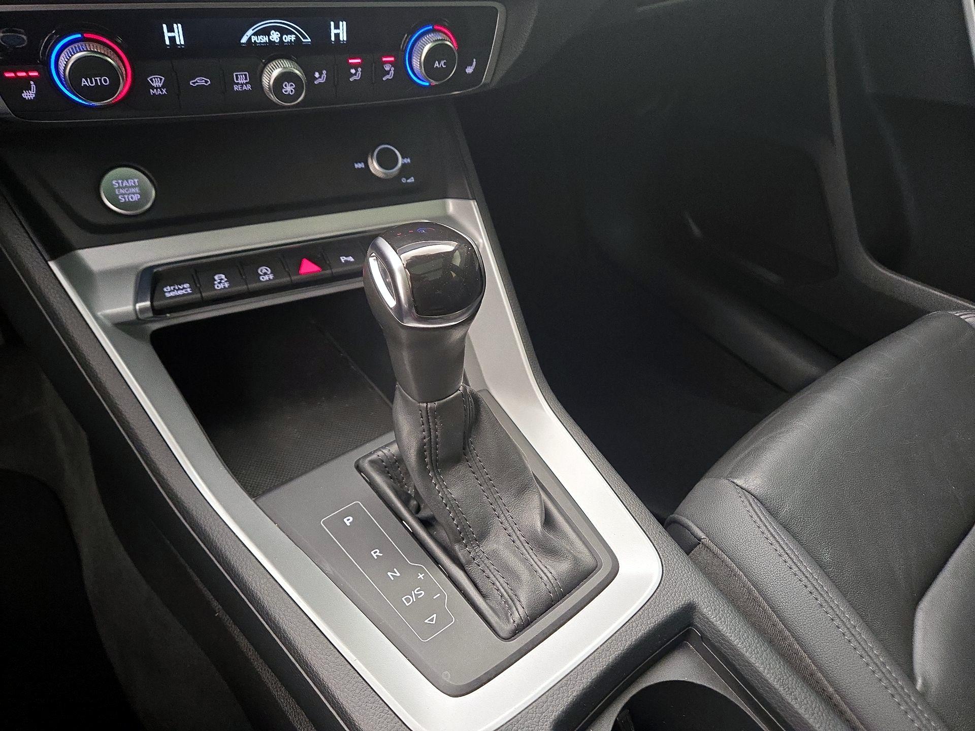 Thumbnail: 2020 Audi Q3 - 17