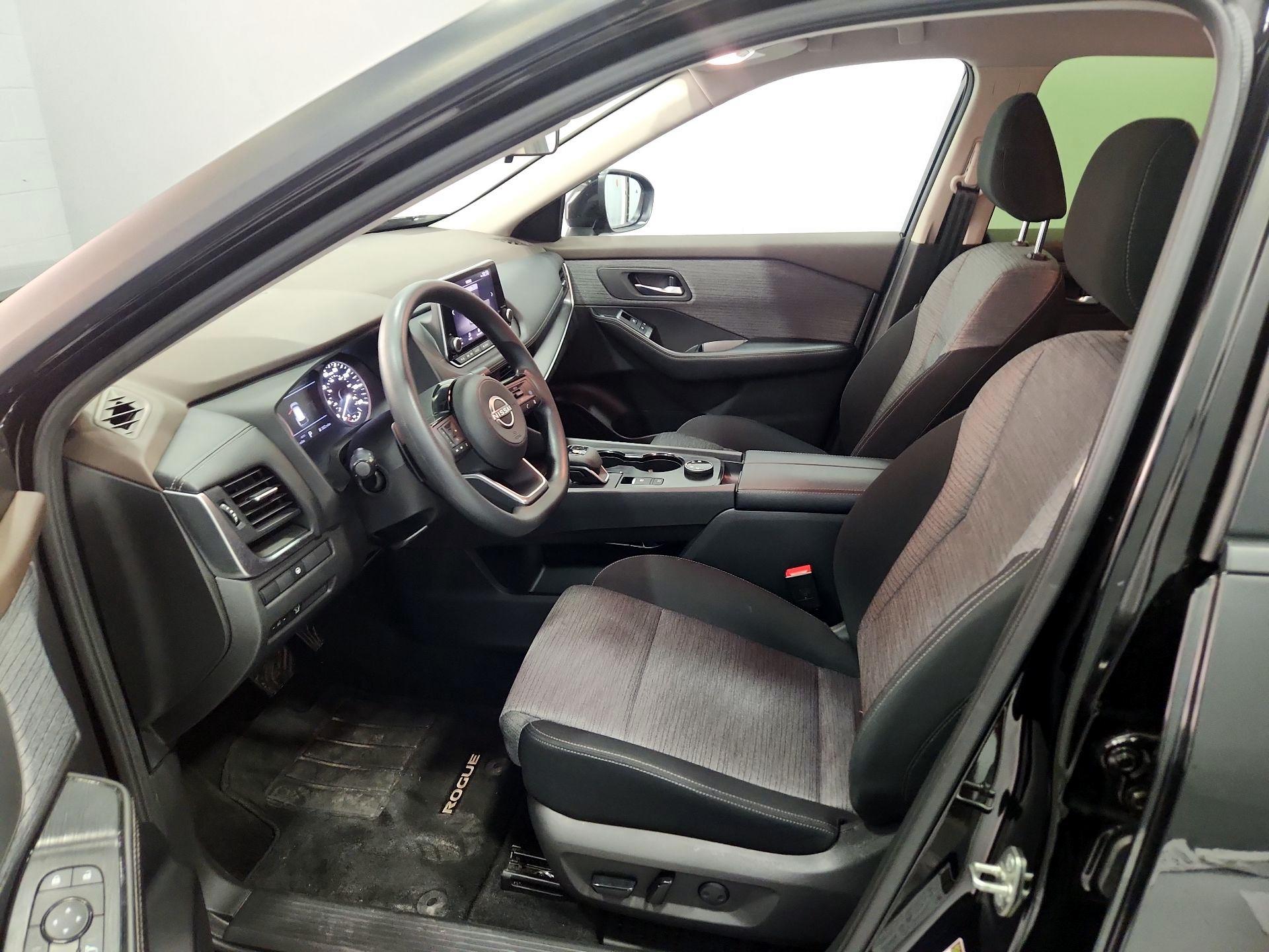 Thumbnail: 2023 Nissan Rogue - 11