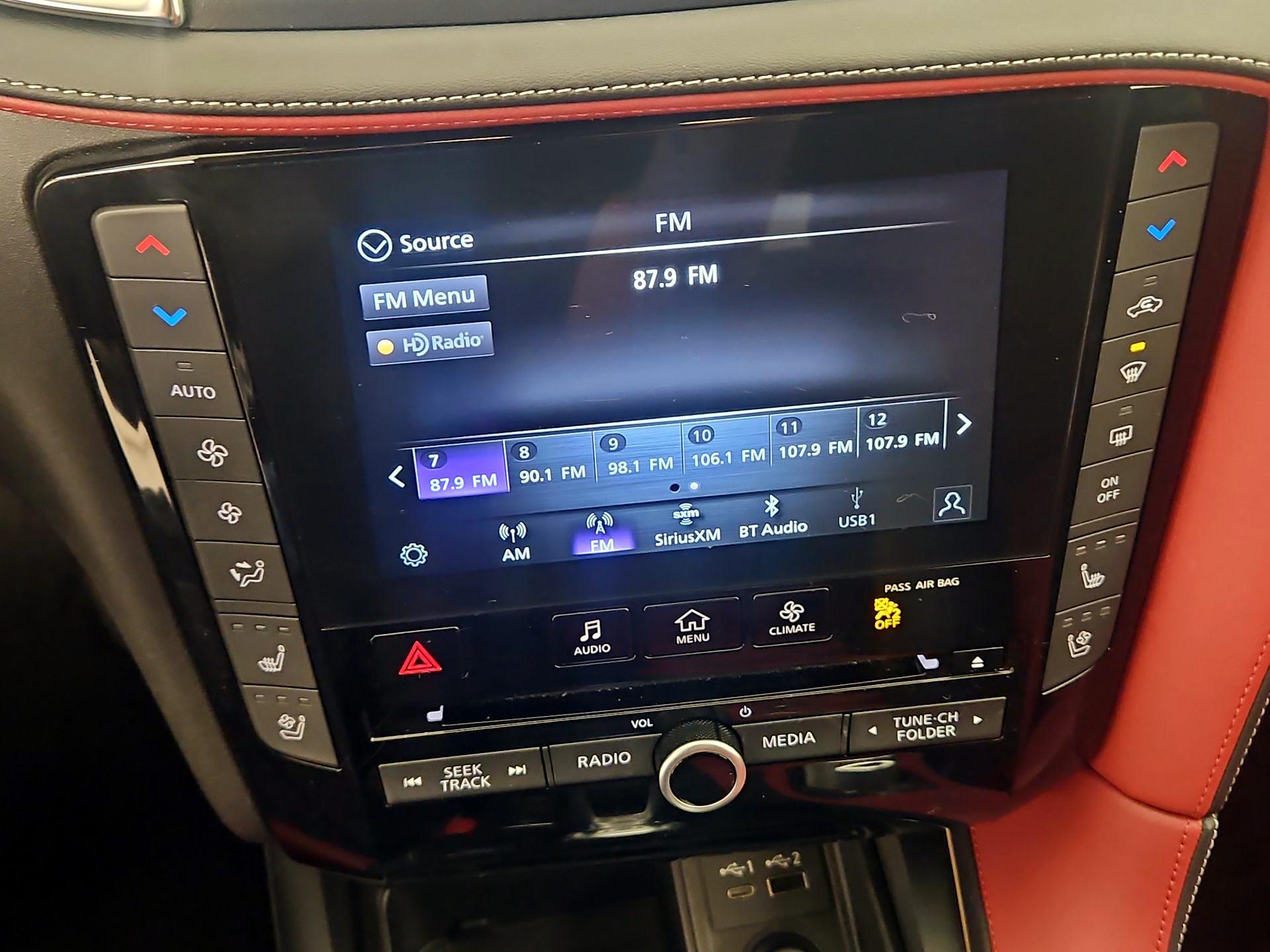 Thumbnail: 2023 INFINITI QX55 - 16