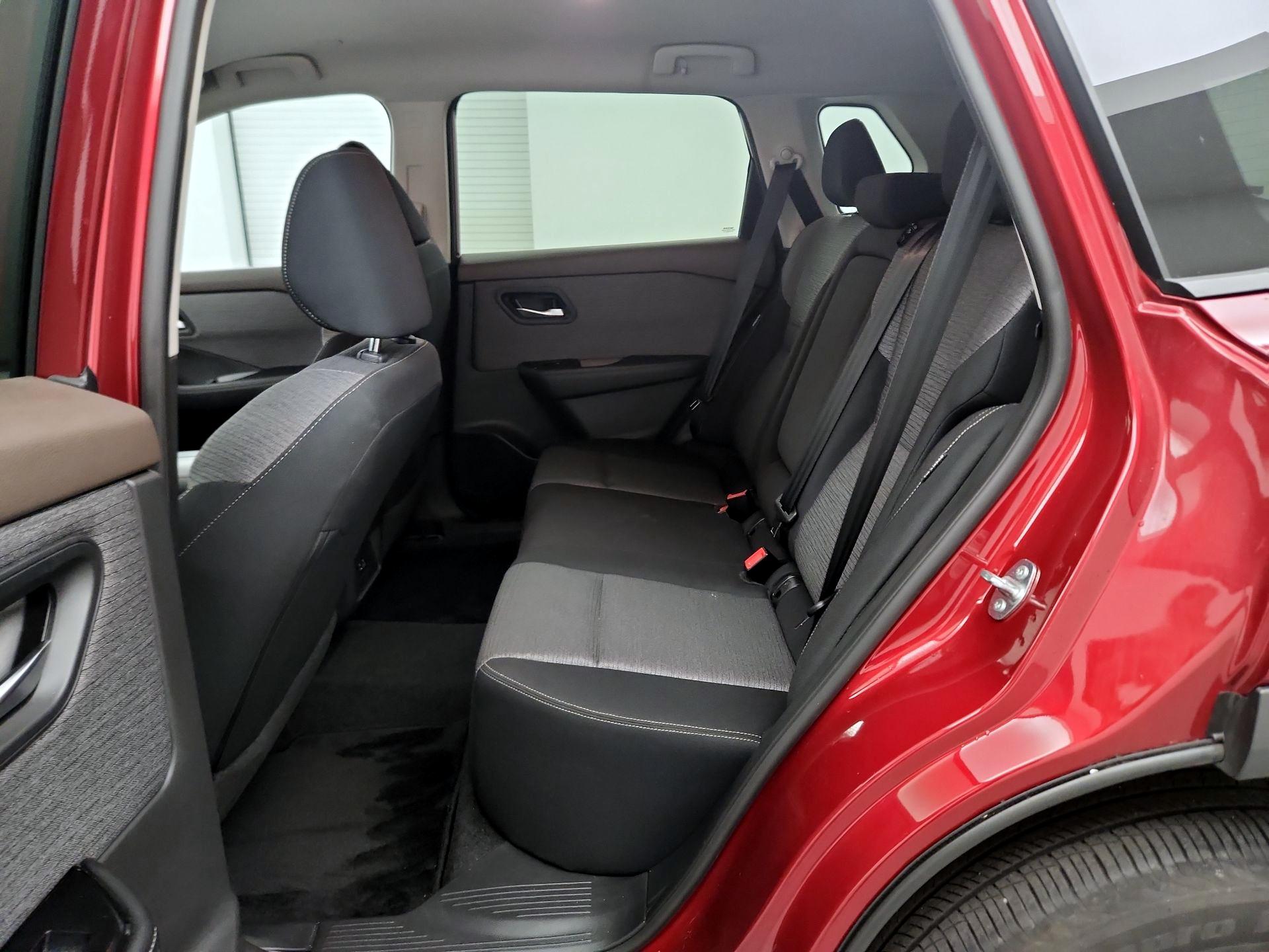 Thumbnail: 2023 Nissan Rogue - 17