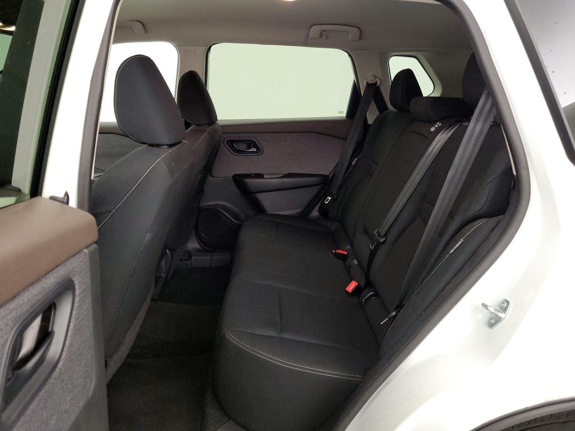 Thumbnail: 2023 Nissan Rogue - 19