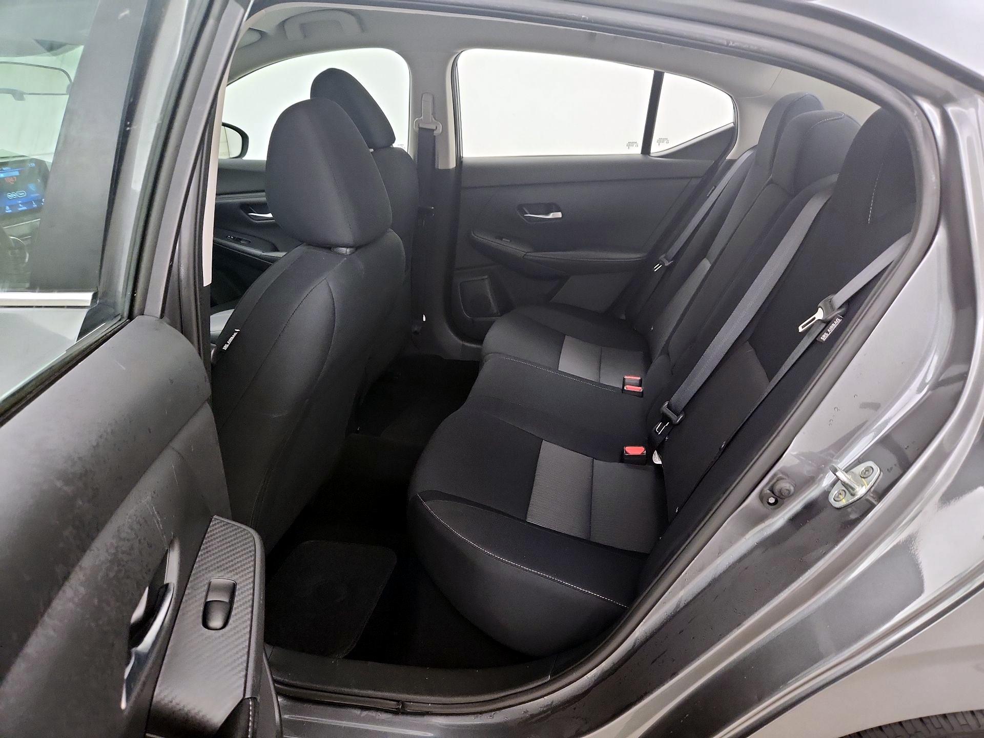 Thumbnail: 2022 Nissan Sentra - 17